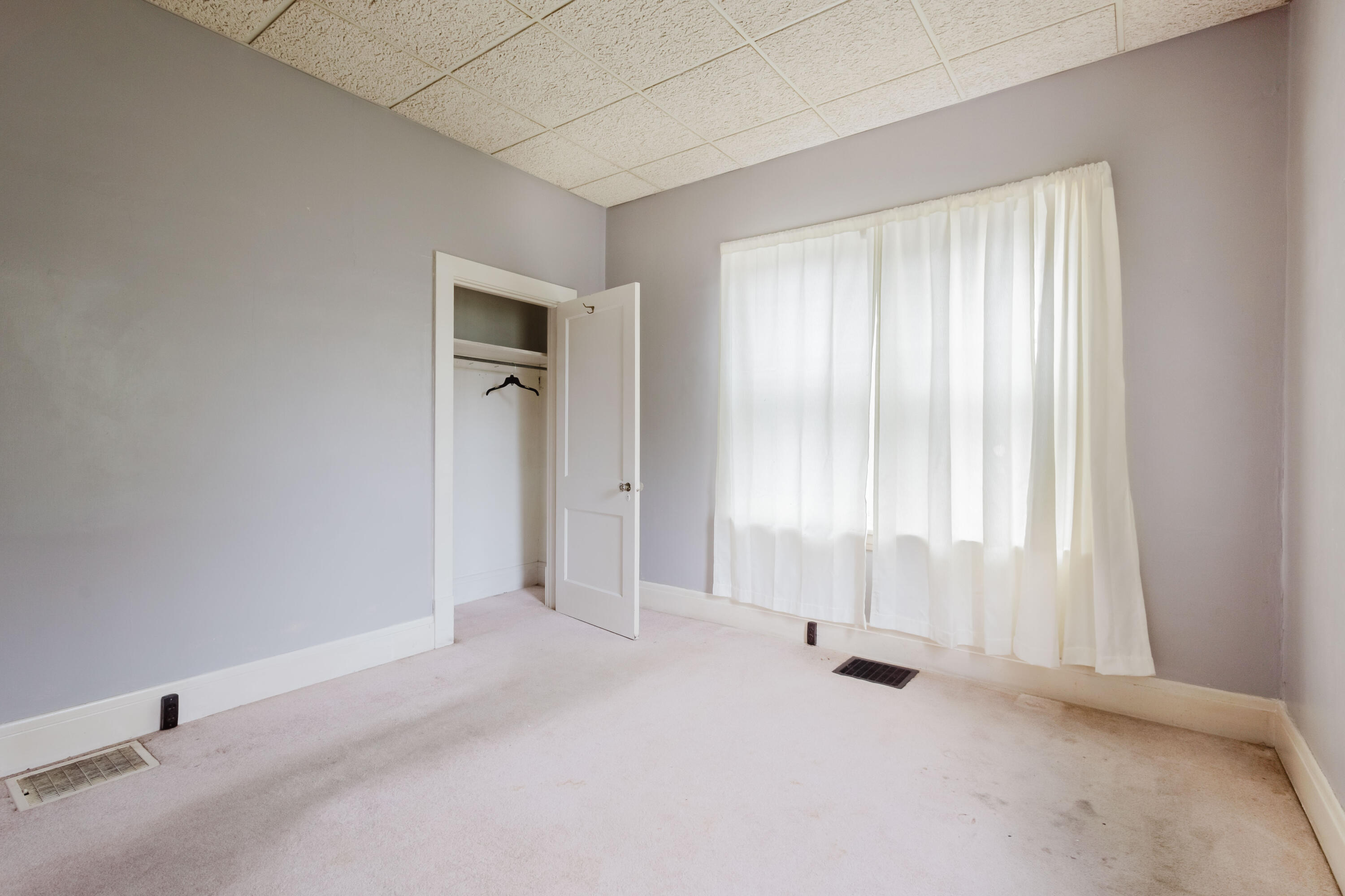 326 W Lexington Avenue Property Photo 22