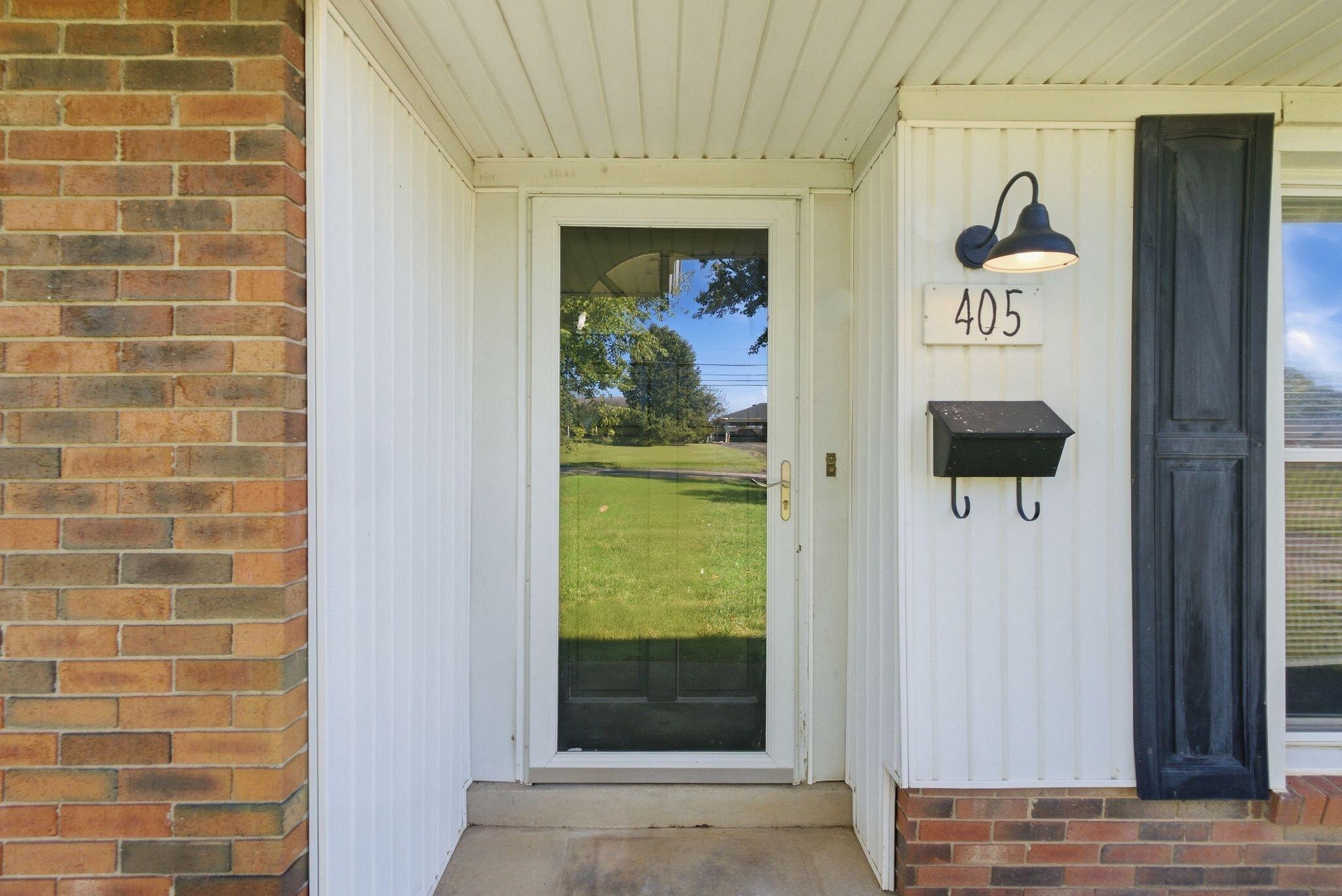 405 Crab Orchard Street Property Photo 6