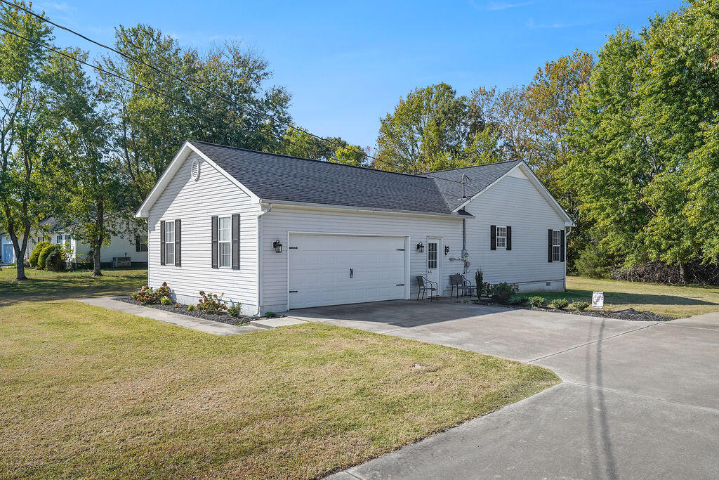 349 Wells Purdom Drive Property Photo 2
