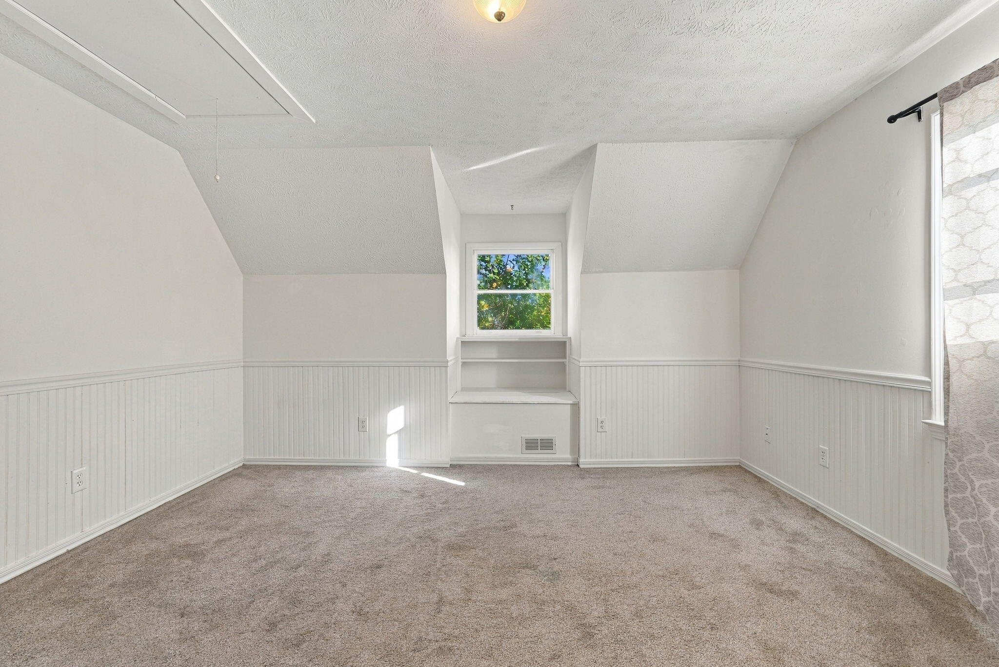 231 Finish Line Way Property Photo 26