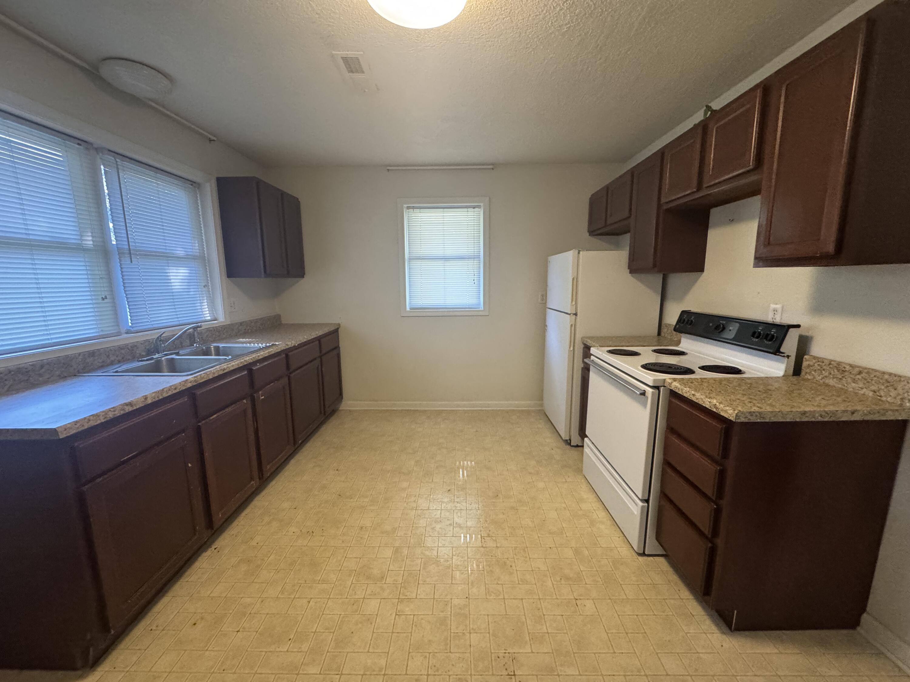 75 Clark Street 1 & 2 Property Photo 7