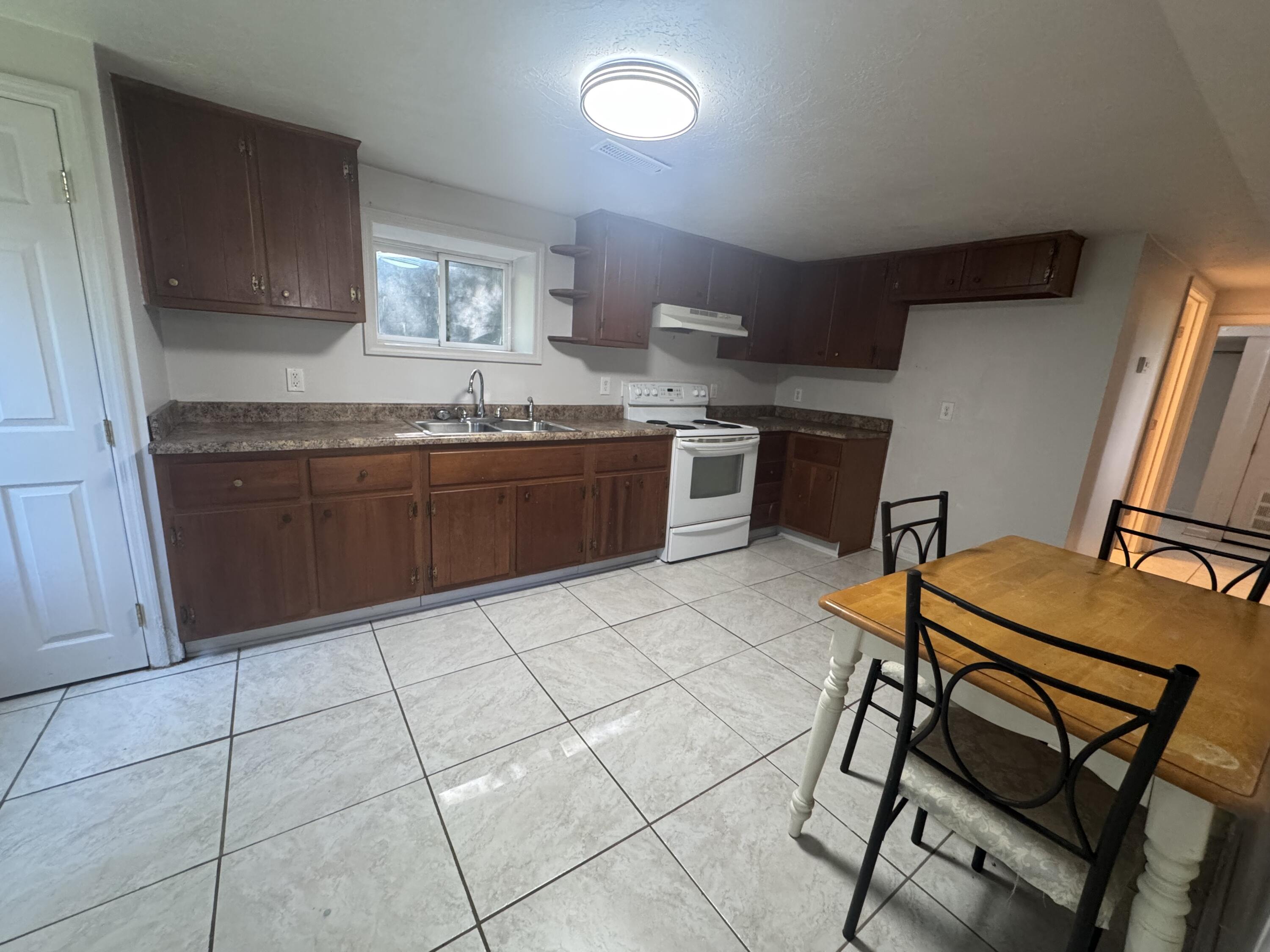 75 Clark Street 1 & 2 Property Photo 8