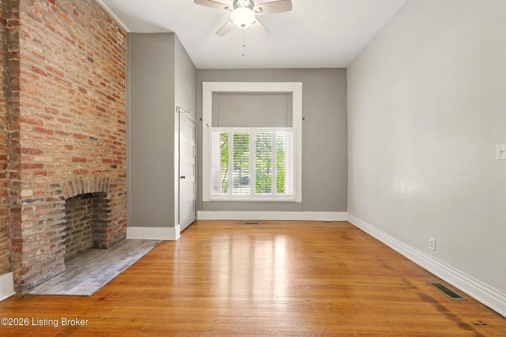 1025 S 1st Street Property Photo 3