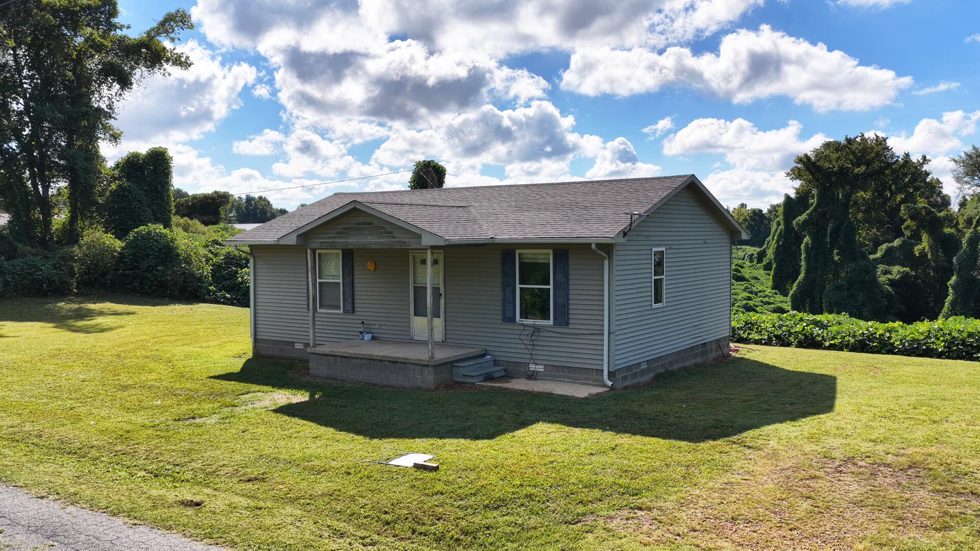 3340 State Route 925 Property Photo 1