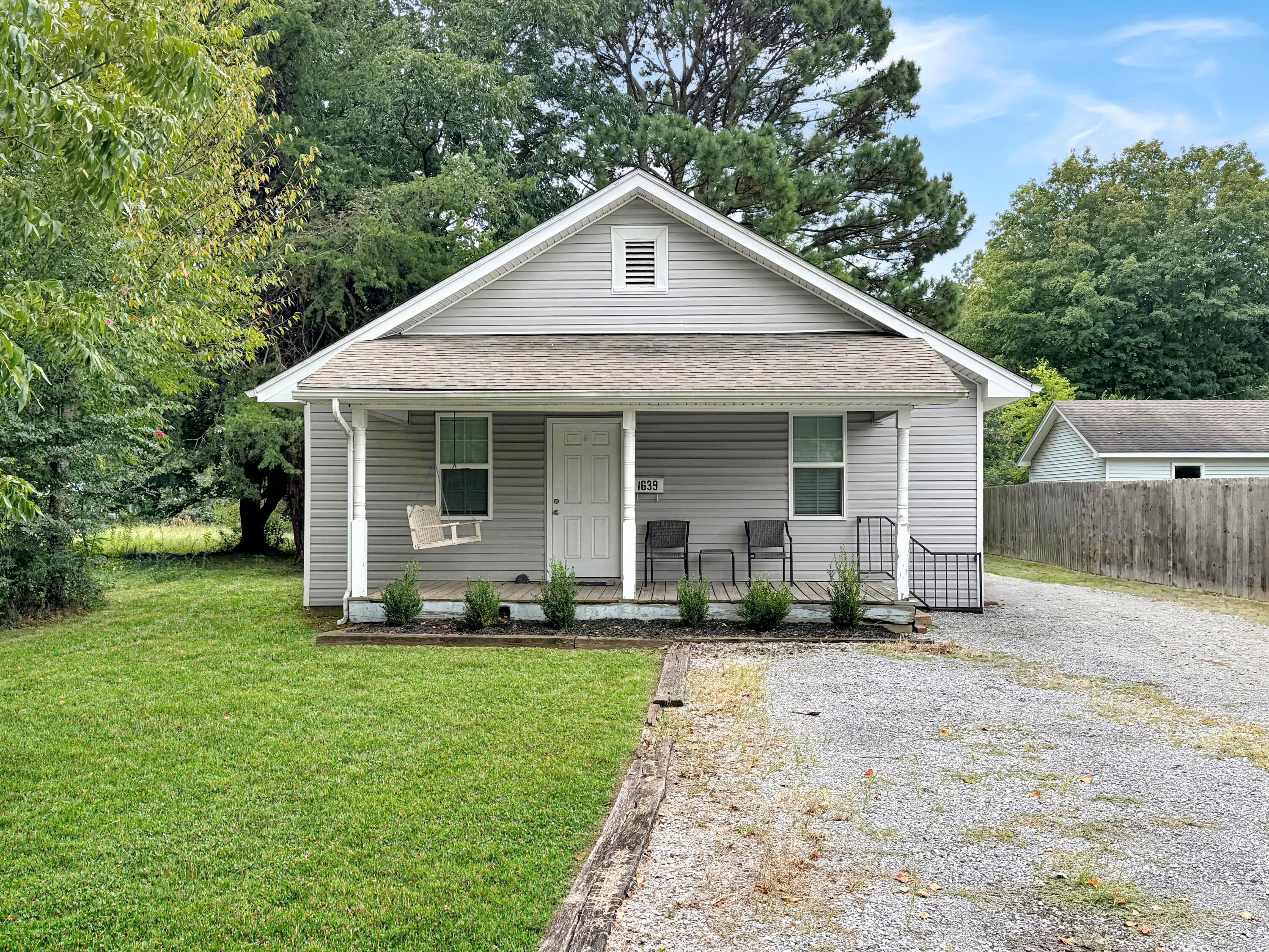 1639 Farmer Avenue Property Photo 1