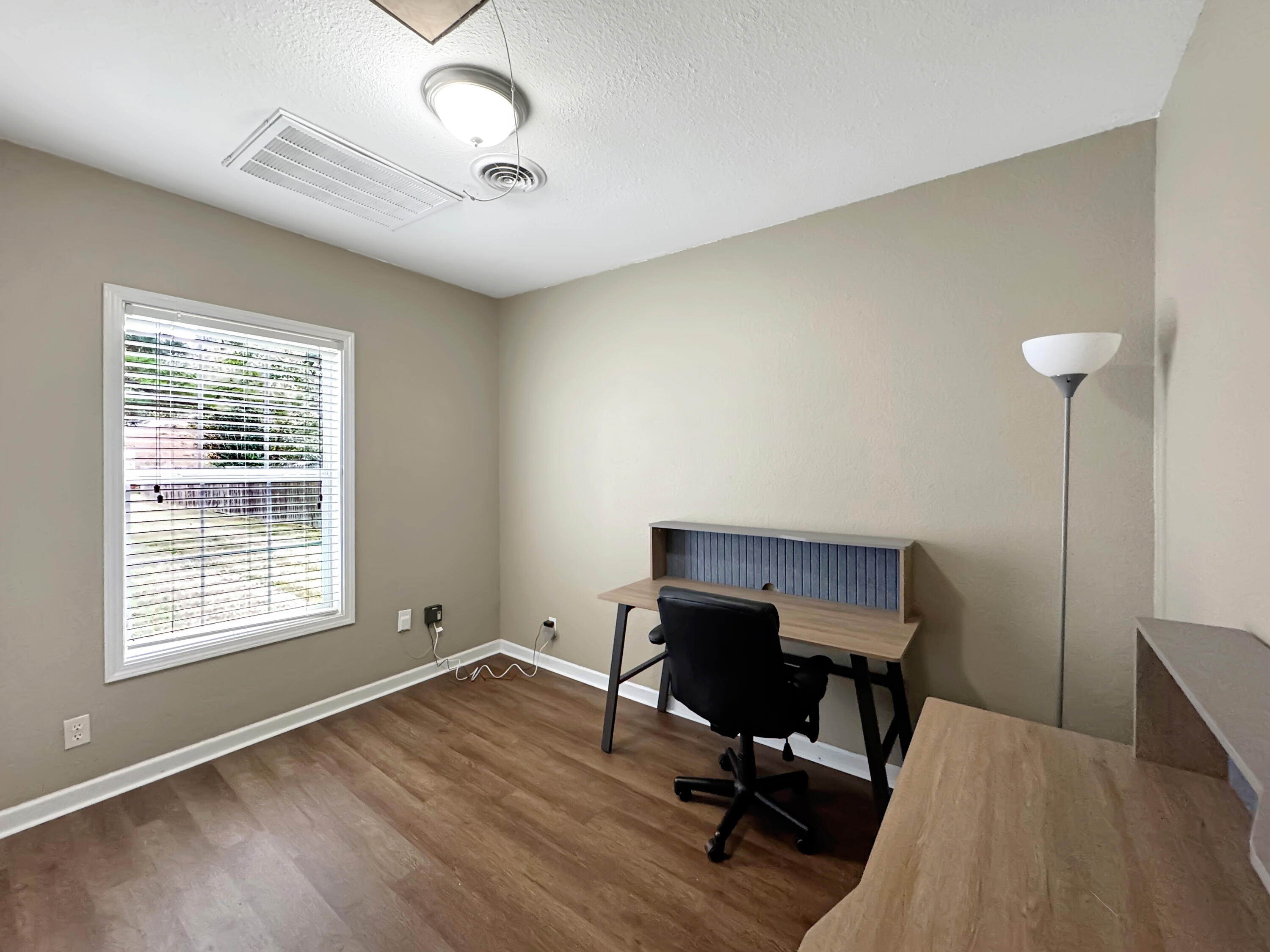 1639 Farmer Avenue Property Photo 14