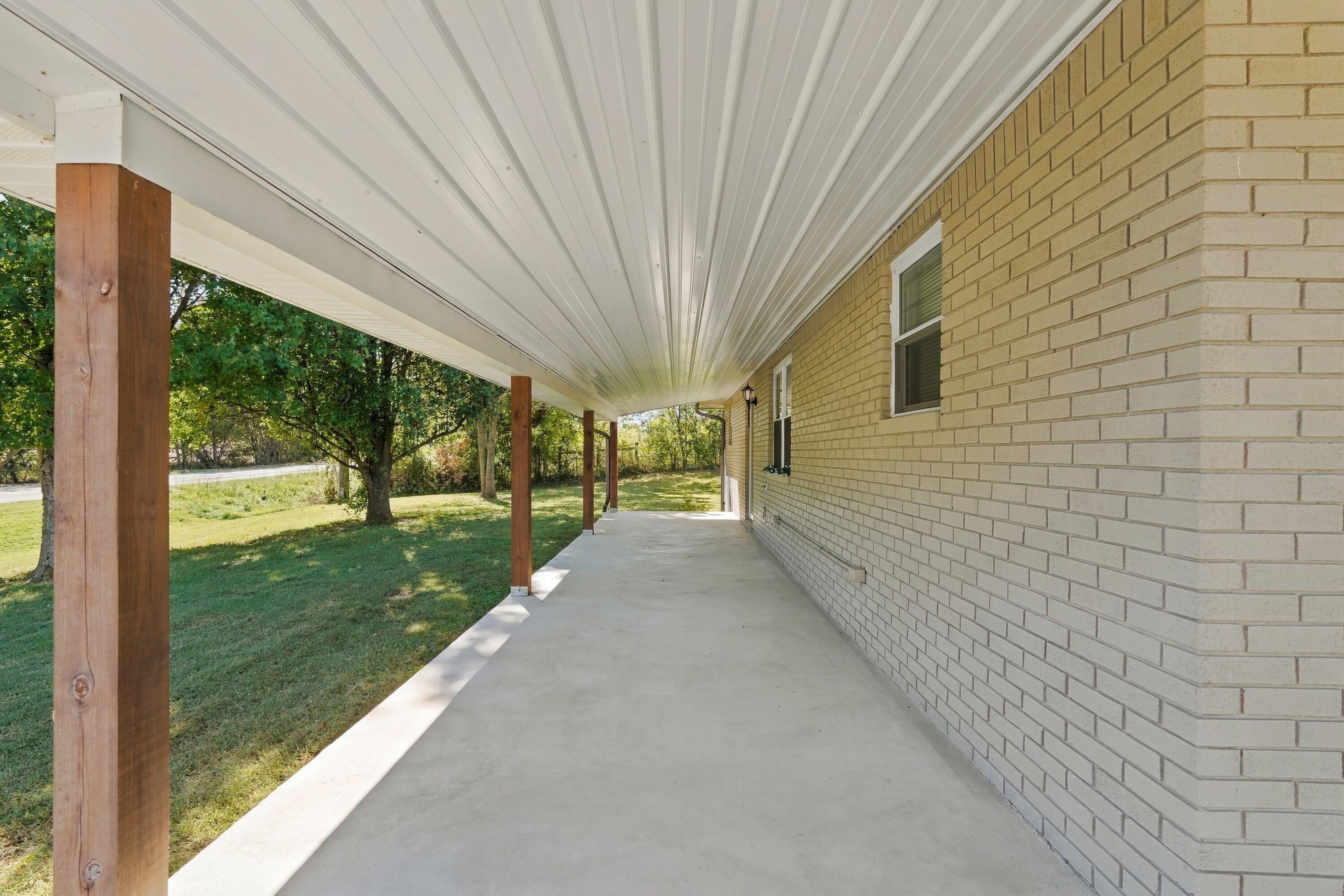 6059 Us 60 W Property Photo 5