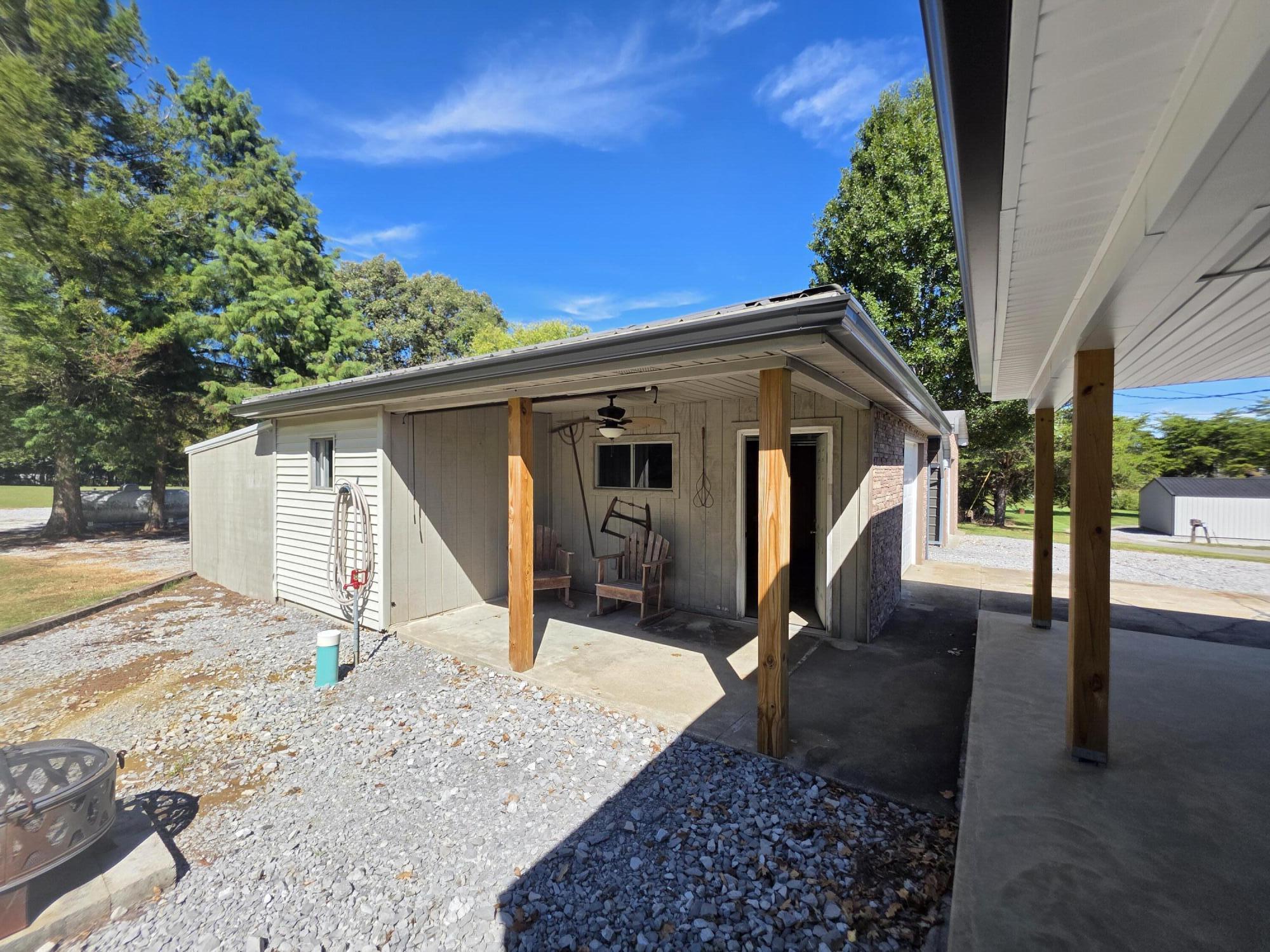 6059 Us 60 W Property Photo 36