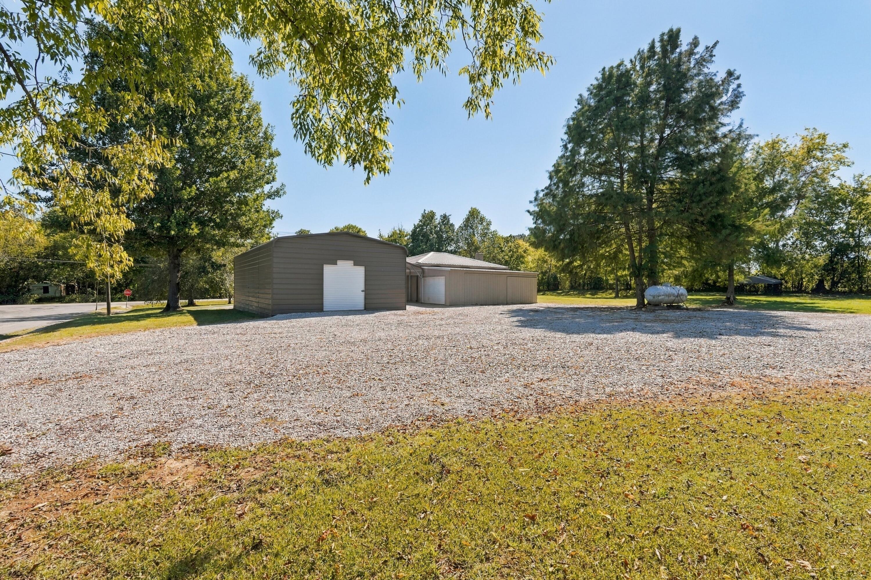 6059 Us 60 W Property Photo 53