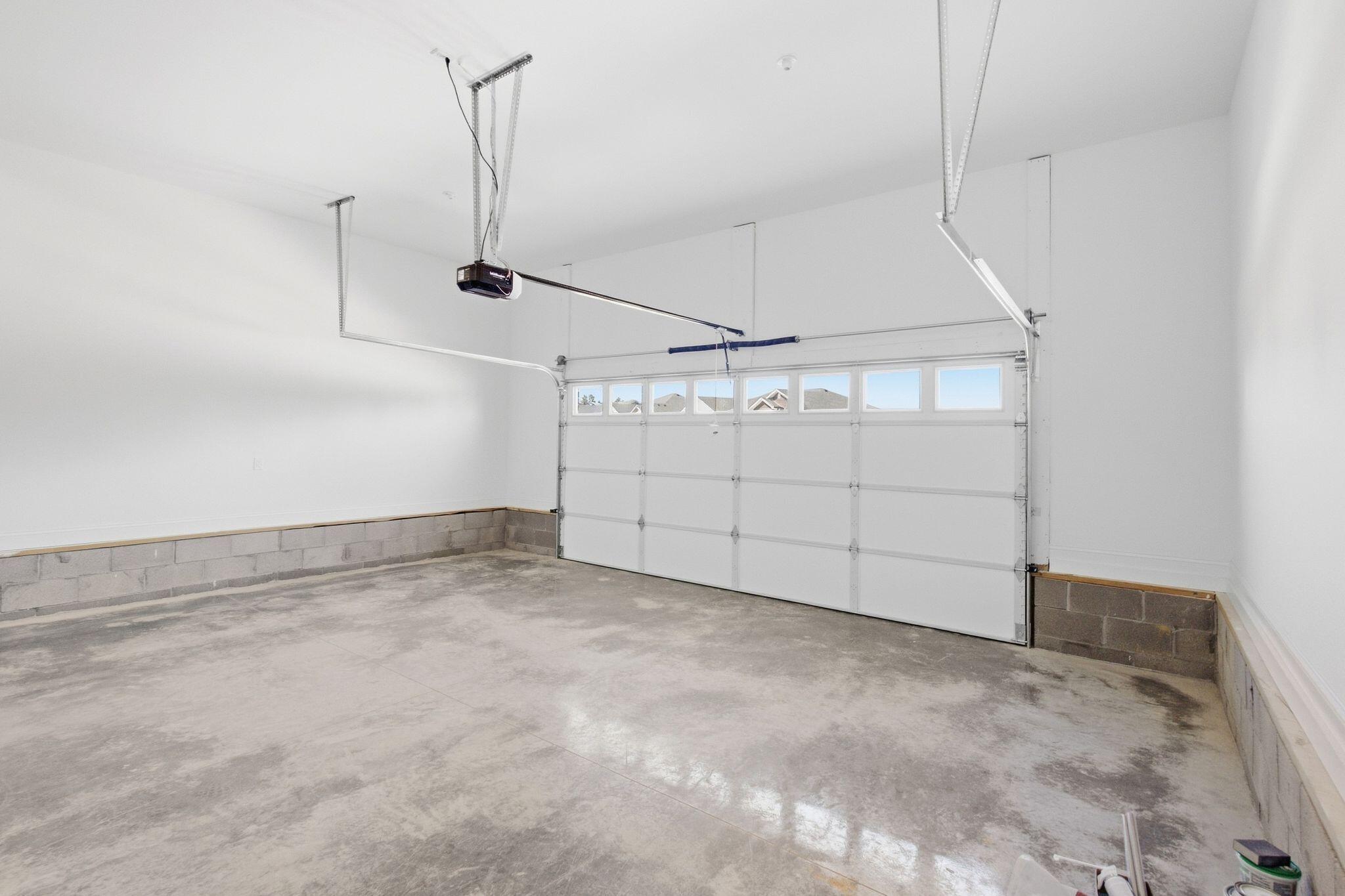 353 Mohegan Trail Property Photo 8
