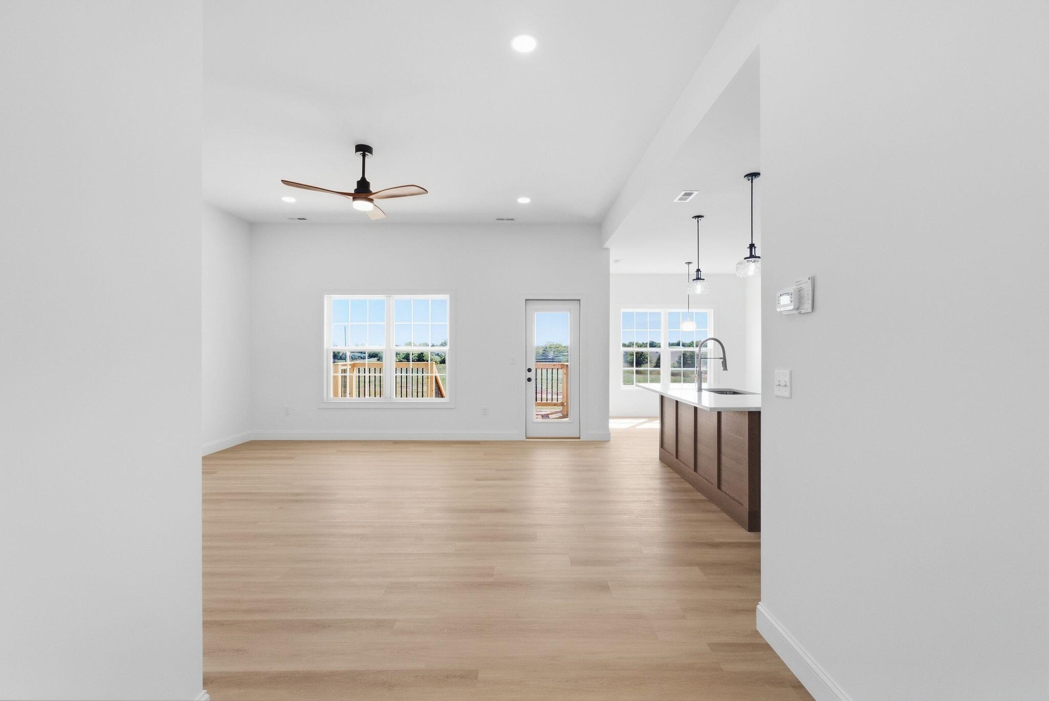 353 Mohegan Trail Property Photo 10