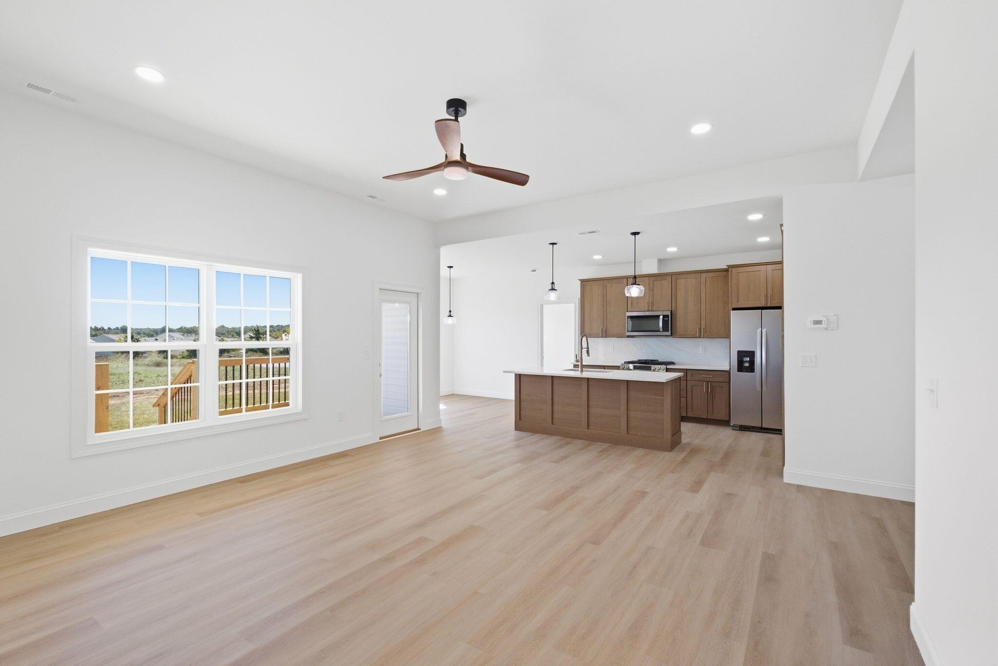 353 Mohegan Trail Property Photo 13