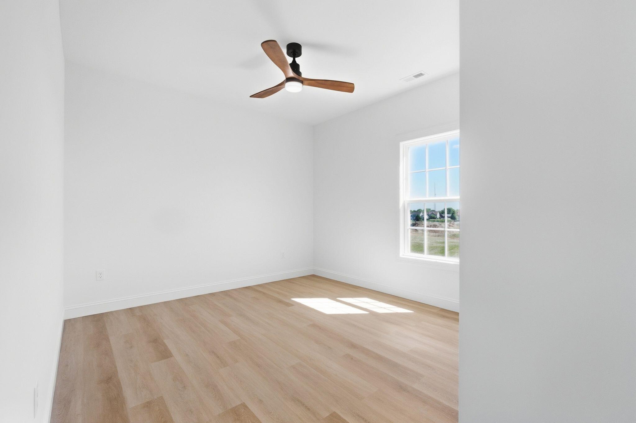 353 Mohegan Trail Property Photo 24