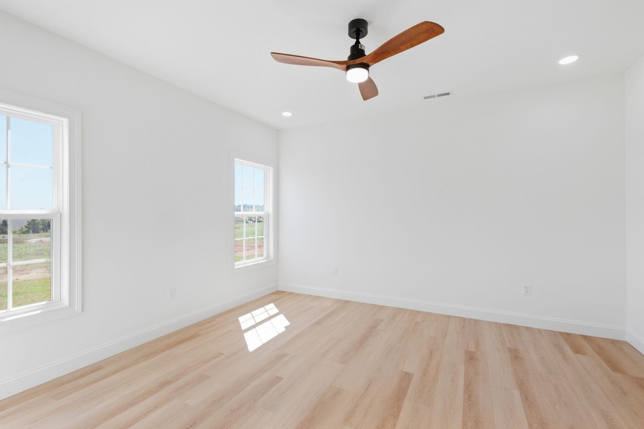 353 Mohegan Trail Property Photo 39