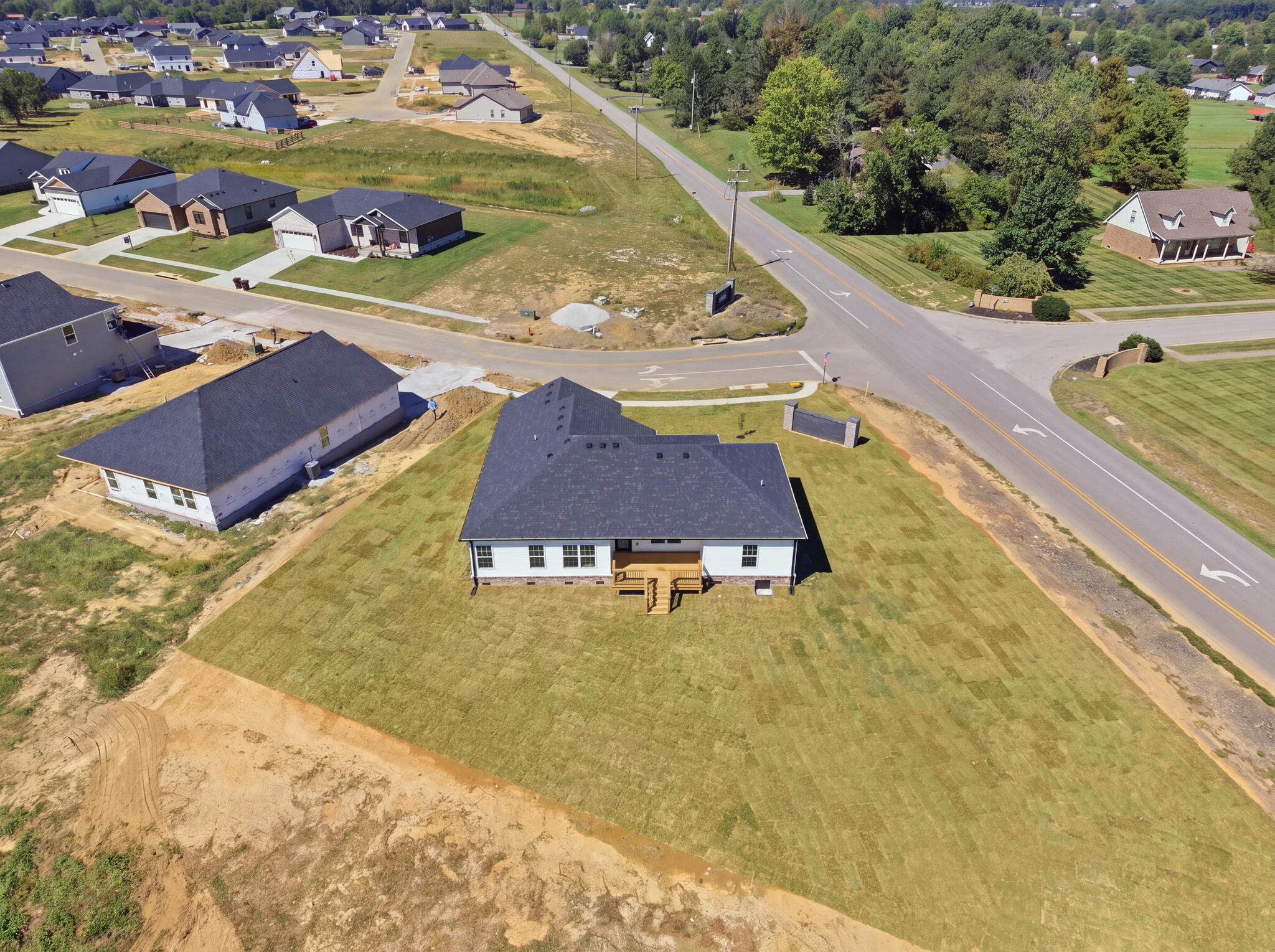 353 Mohegan Trail Property Photo 56