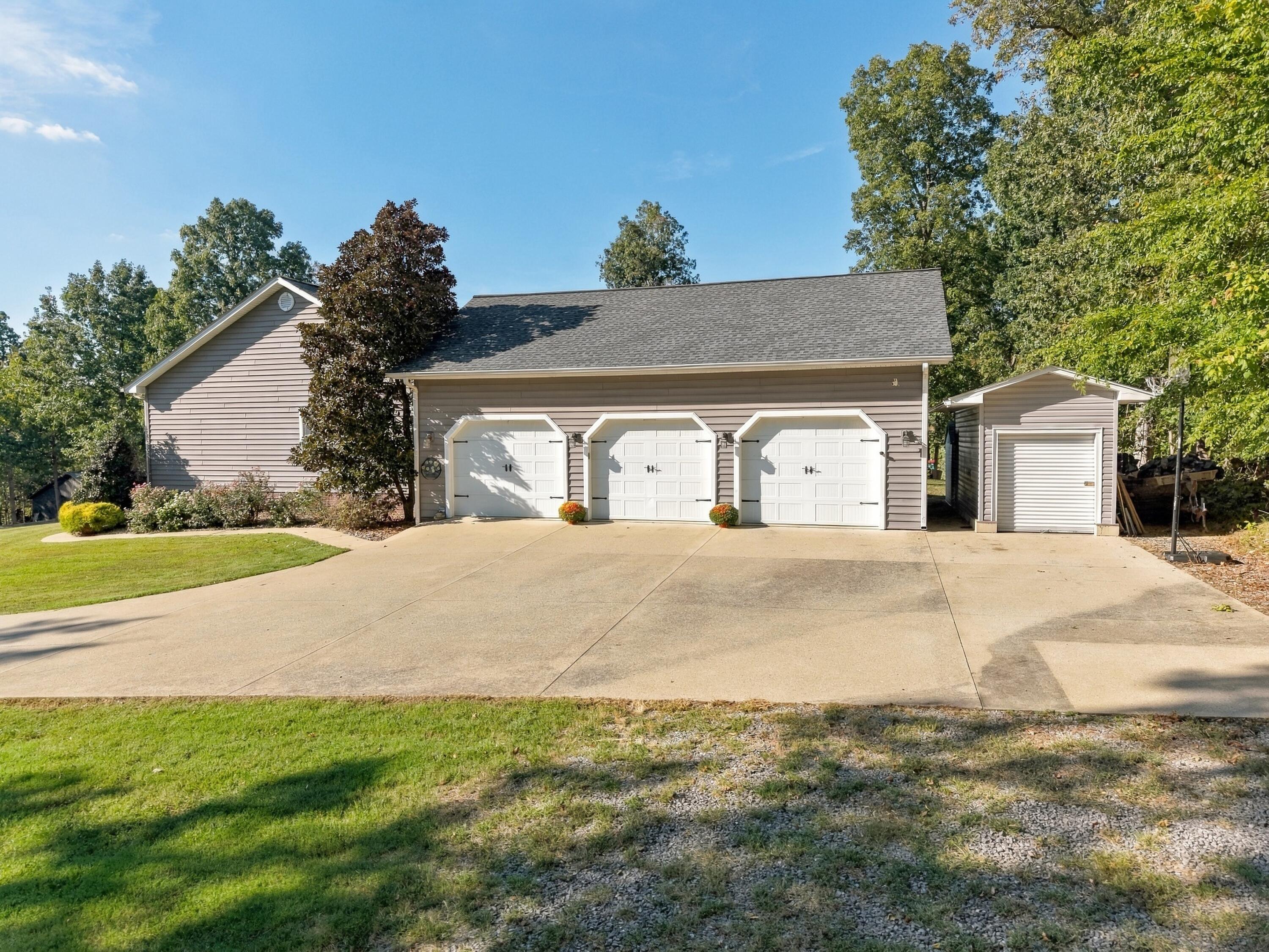 354 Woodridge Drive Property Photo 39