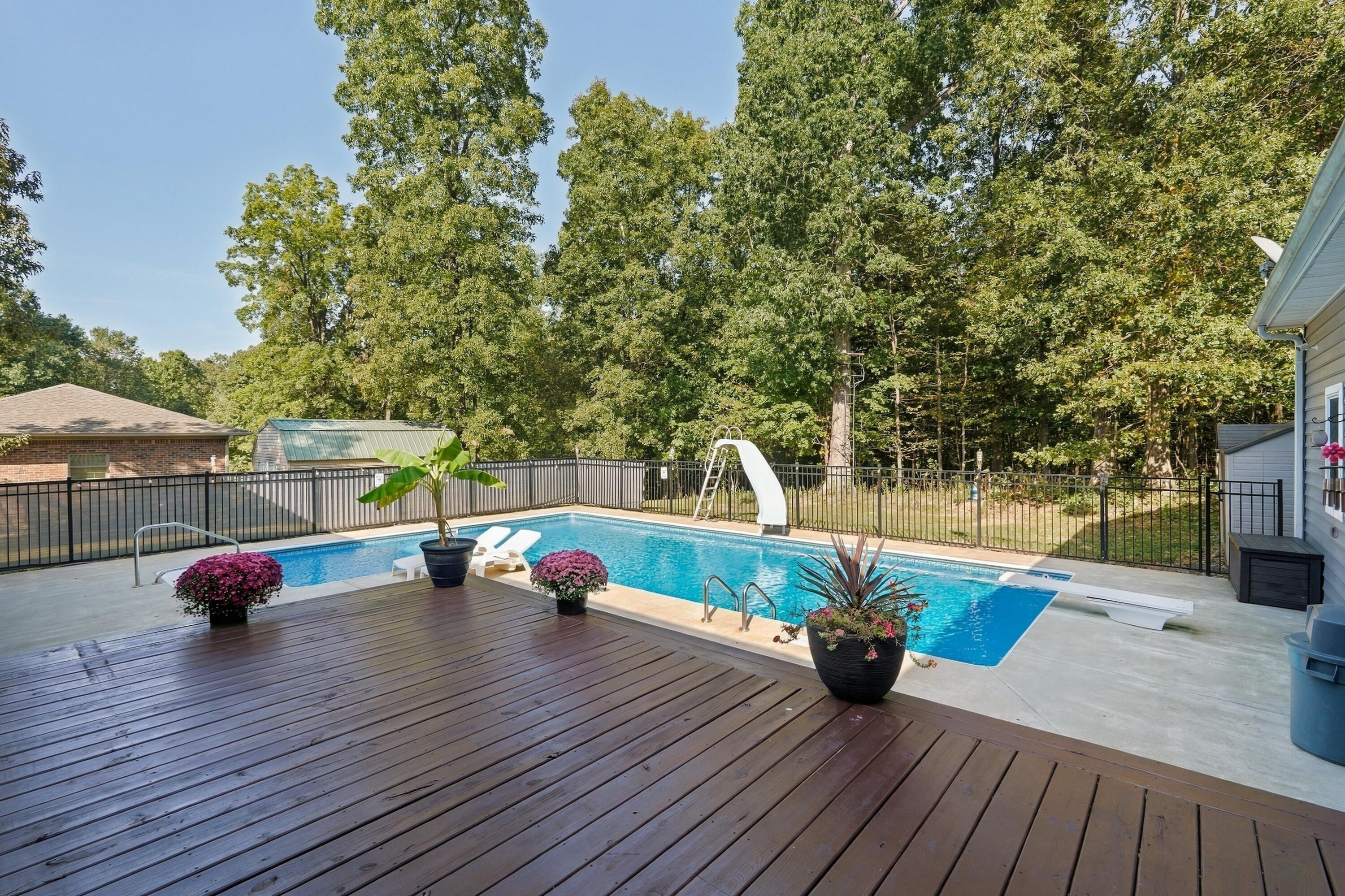 354 Woodridge Drive Property Photo 45