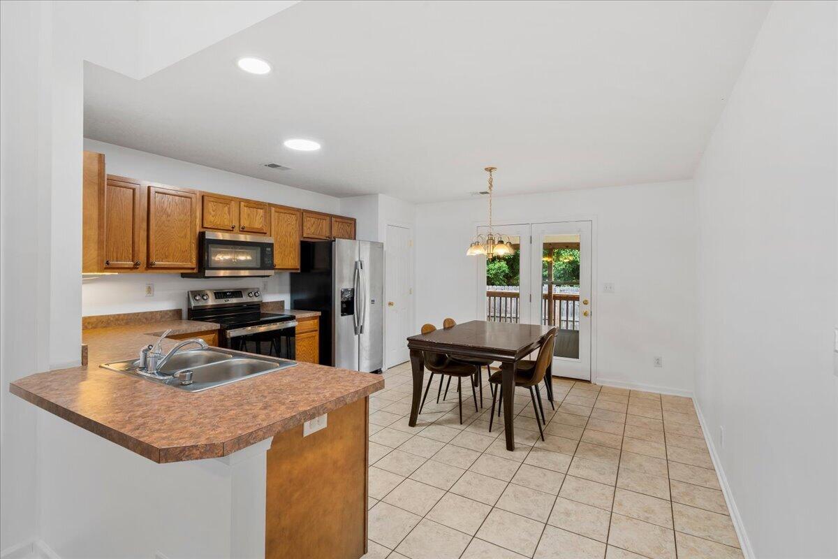 2769 Michelle Park Property Photo 12