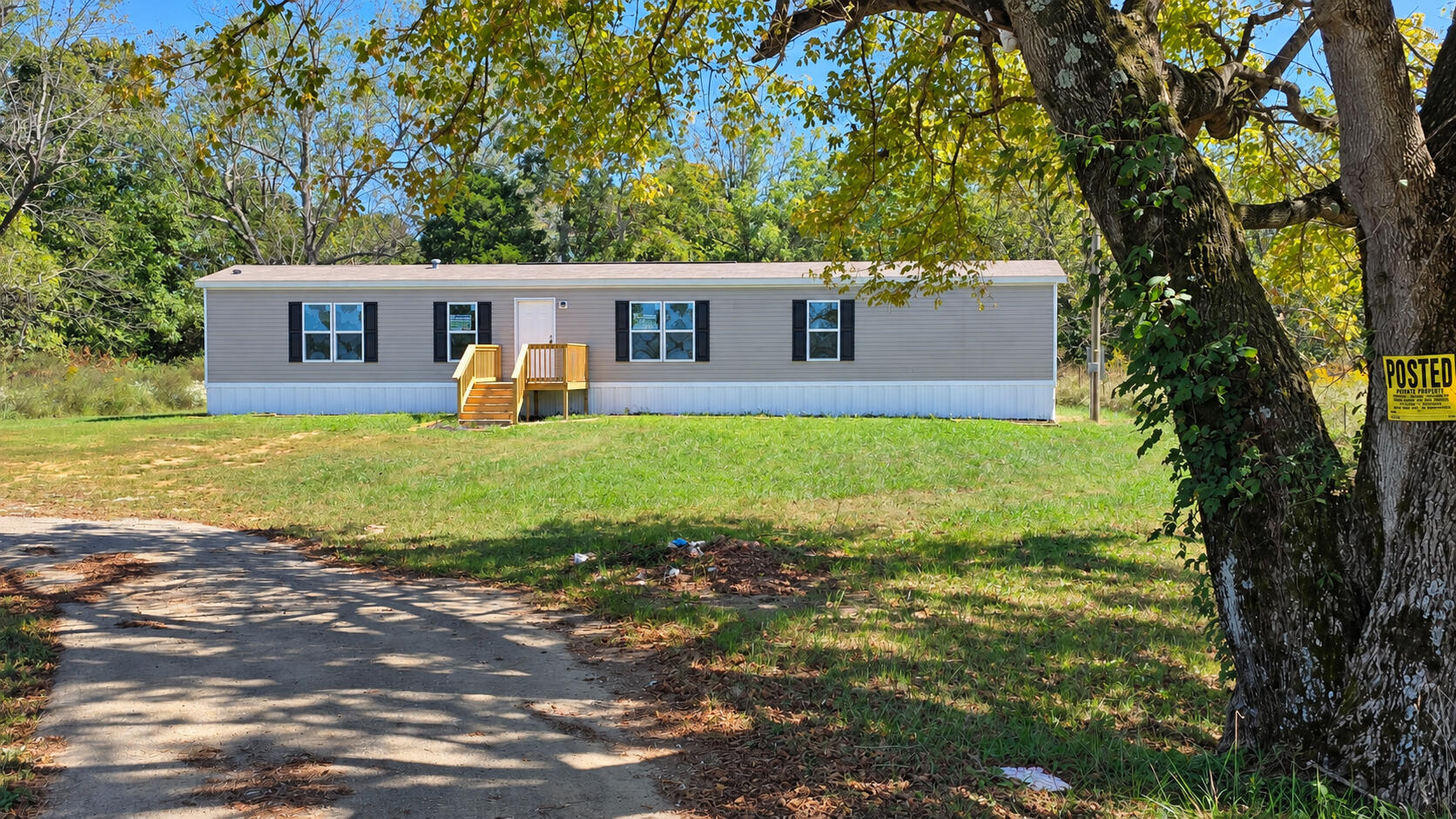 660 Legrande Lane Property Photo 3