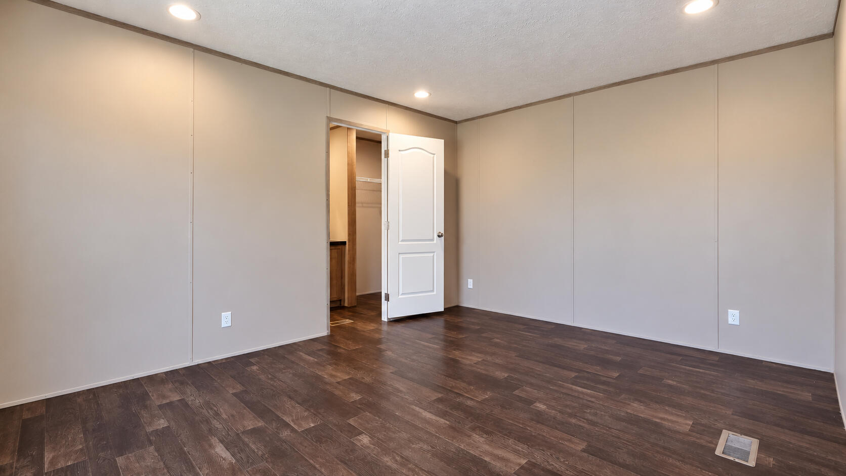660 Legrande Lane Property Photo 16