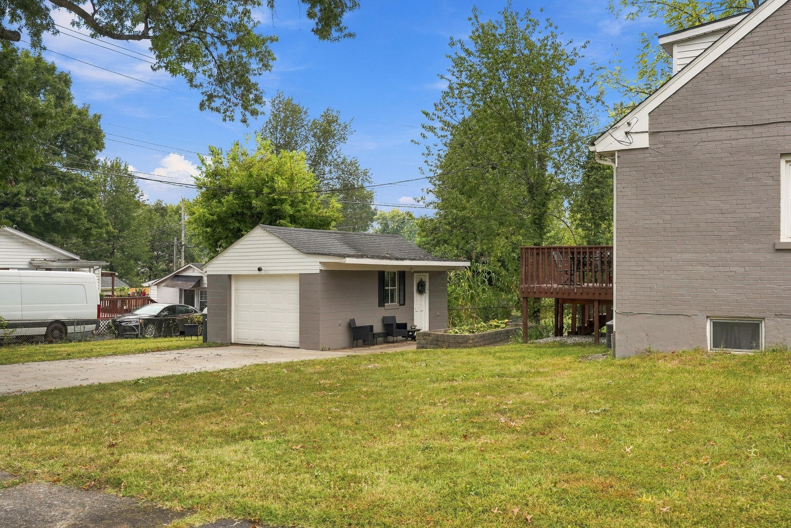 2909 Clays Mill Road Property Photo 45