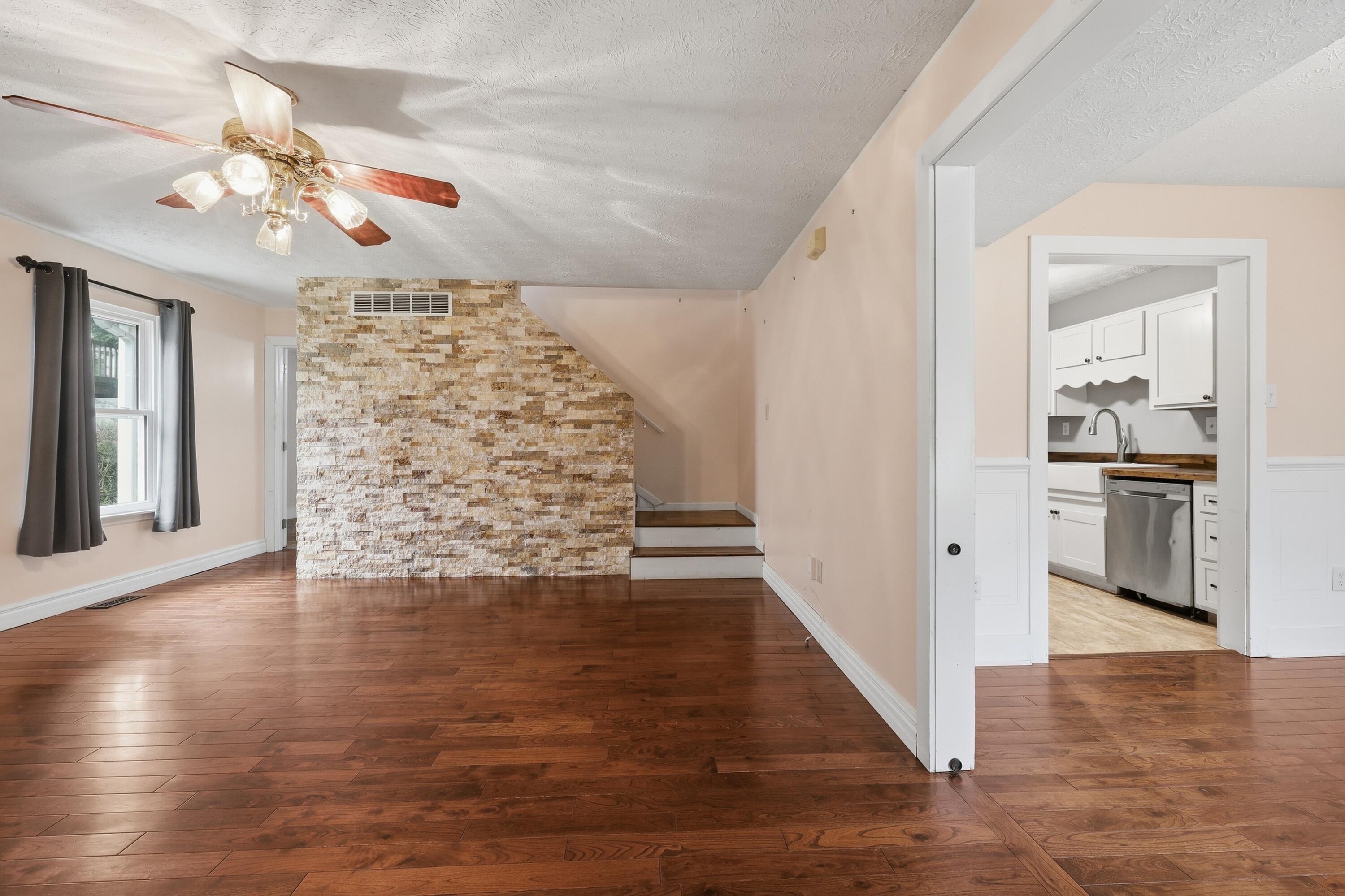 524 Southbrook Drive Property Photo 9