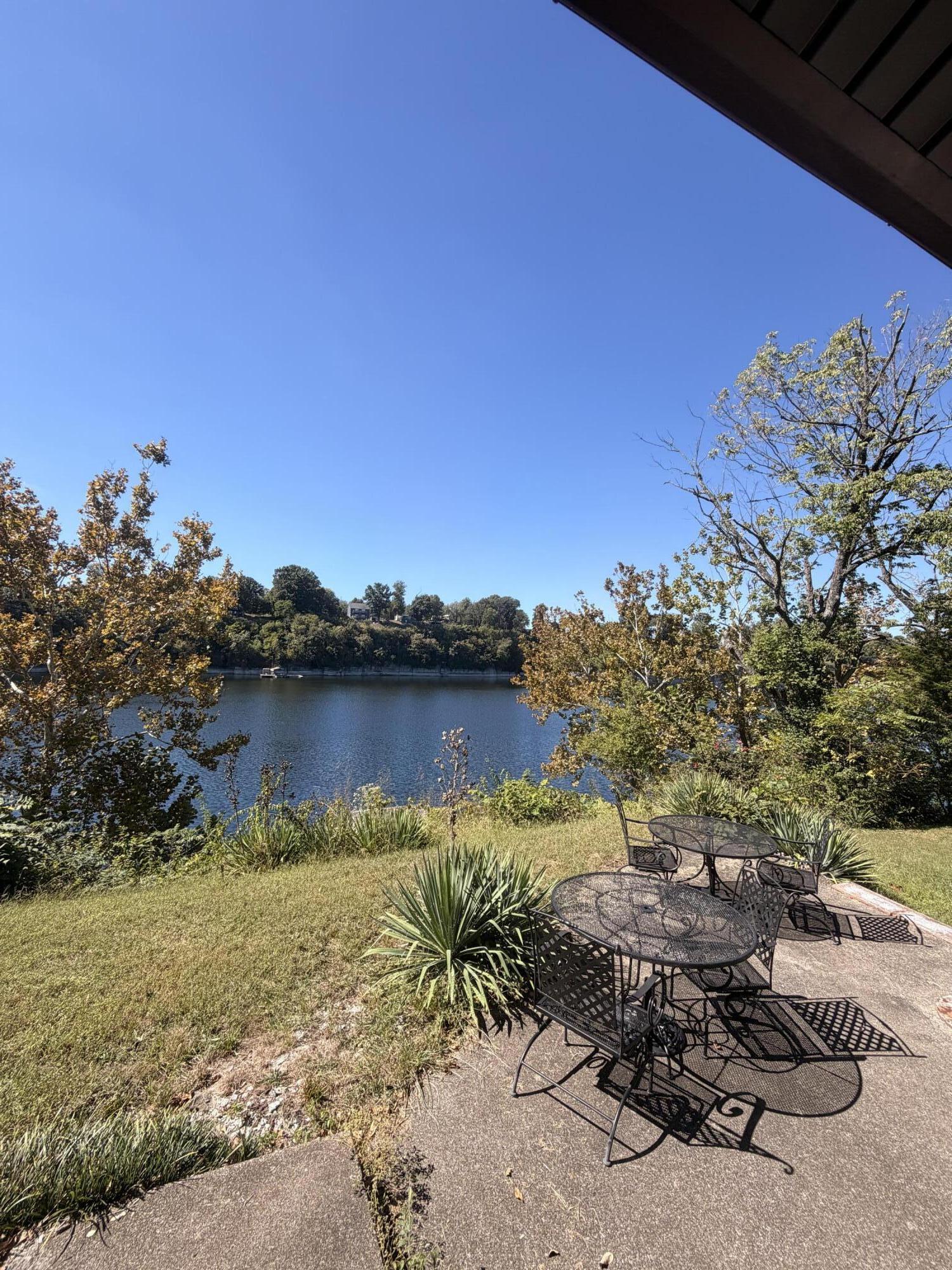 4858 Kennedy Bridge Road Property Photo 1