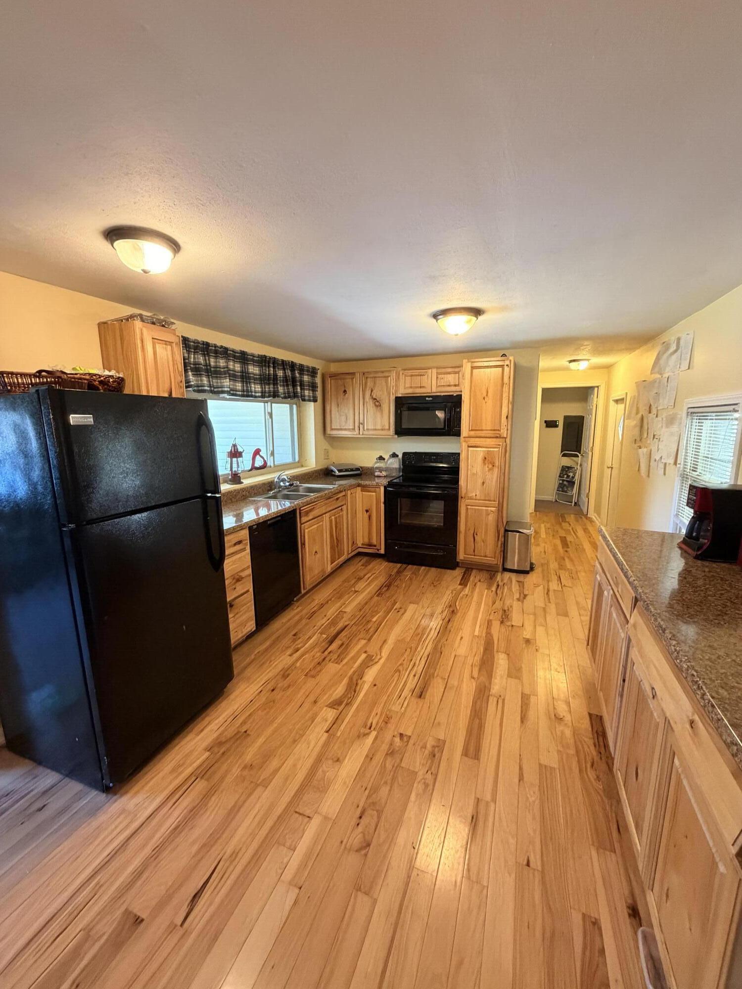 4858 Kennedy Bridge Road Property Photo 12