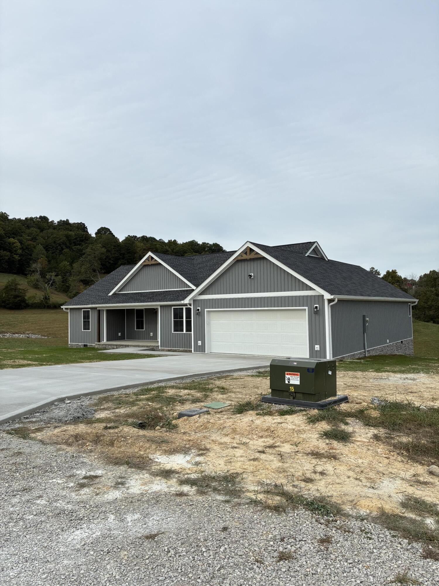 242 Shiner Valley Road Property Photo 3