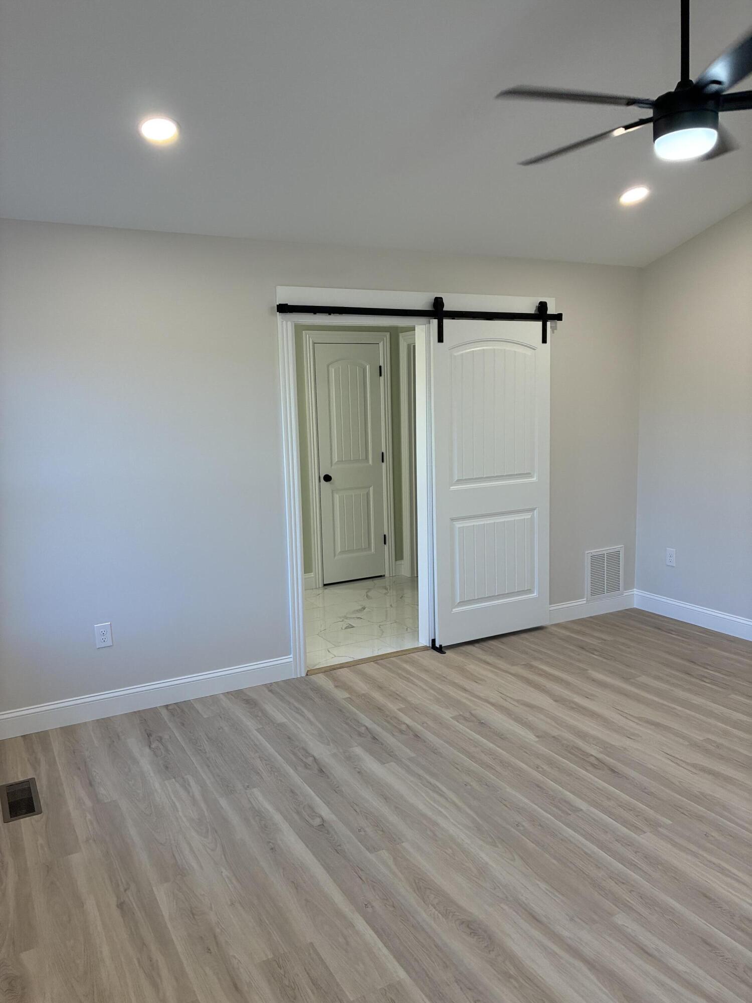 242 Shiner Valley Road Property Photo 15
