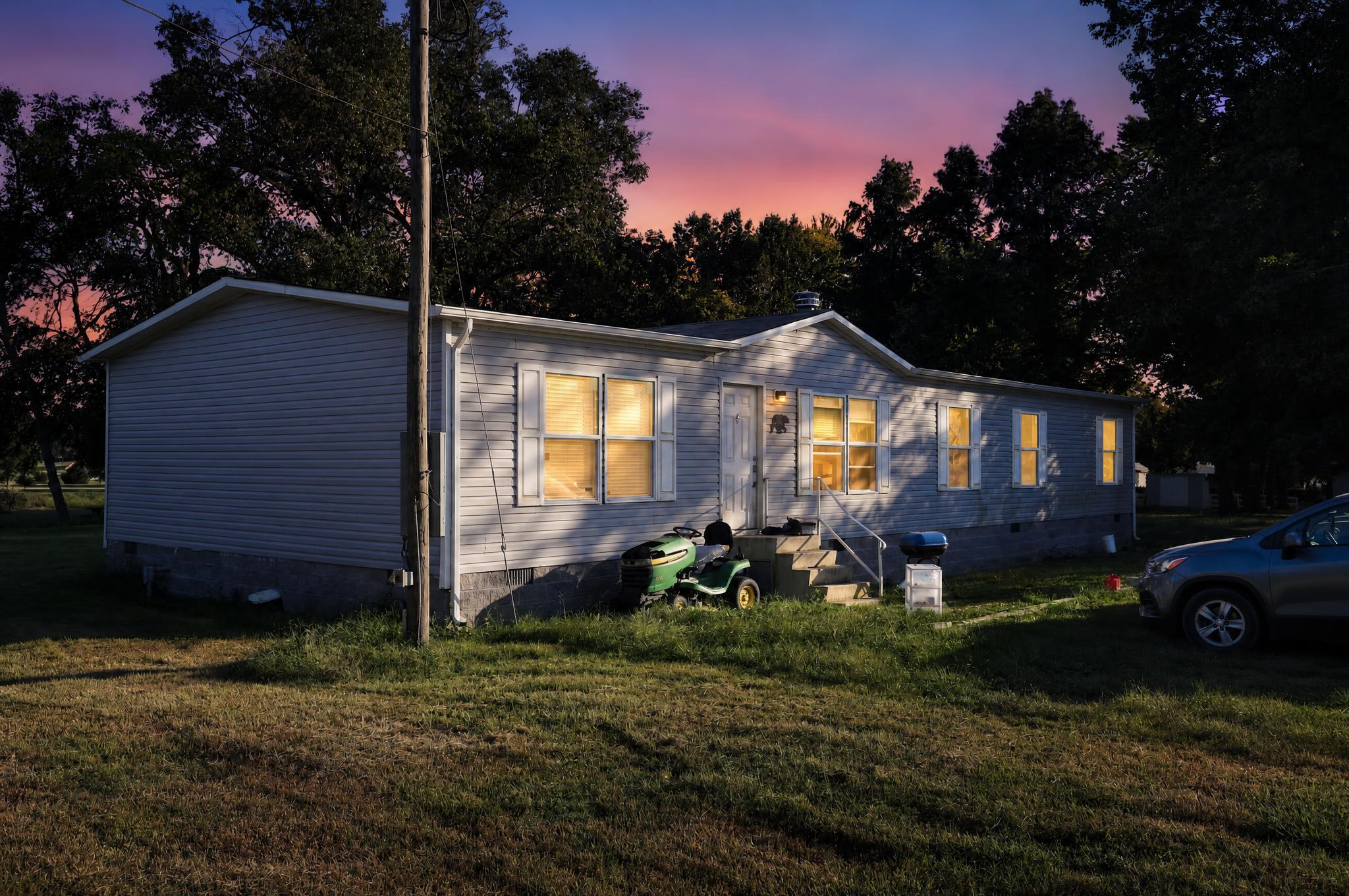 1140 School Street Property Photo 8