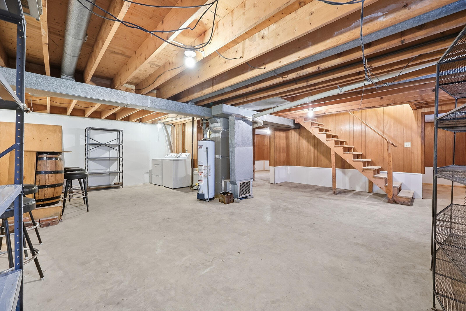 207 Lincoln Street Property Photo 4