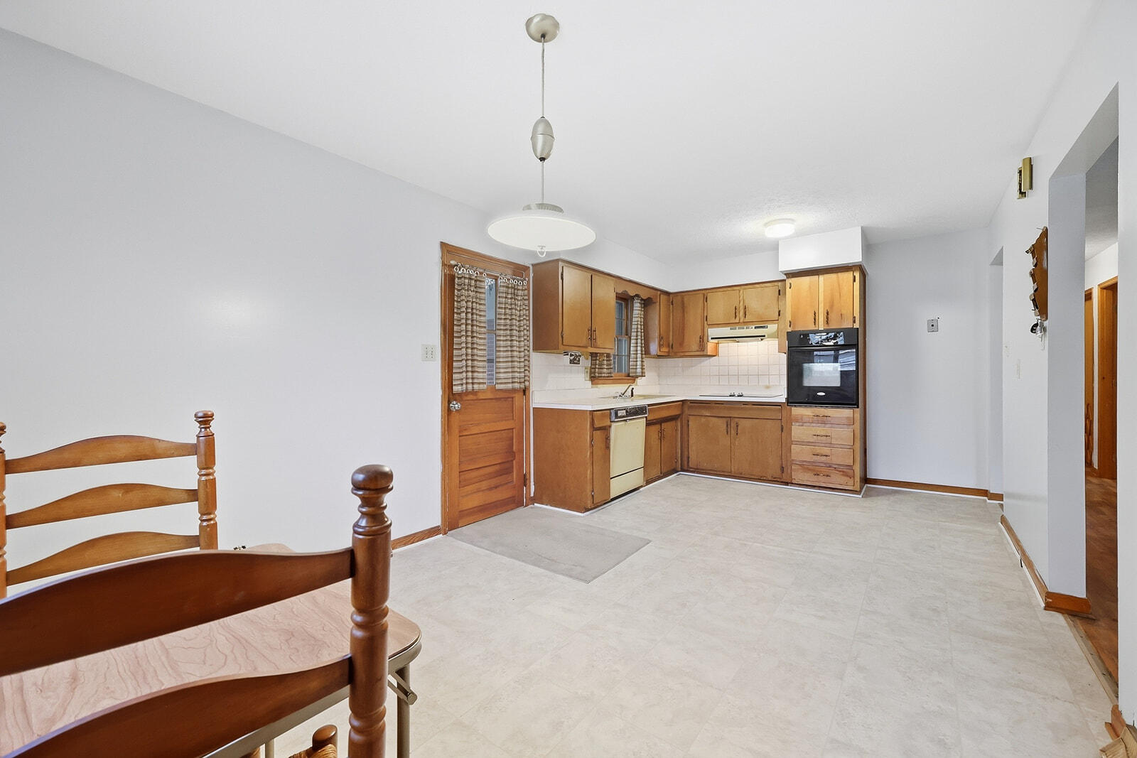 207 Lincoln Street Property Photo 15