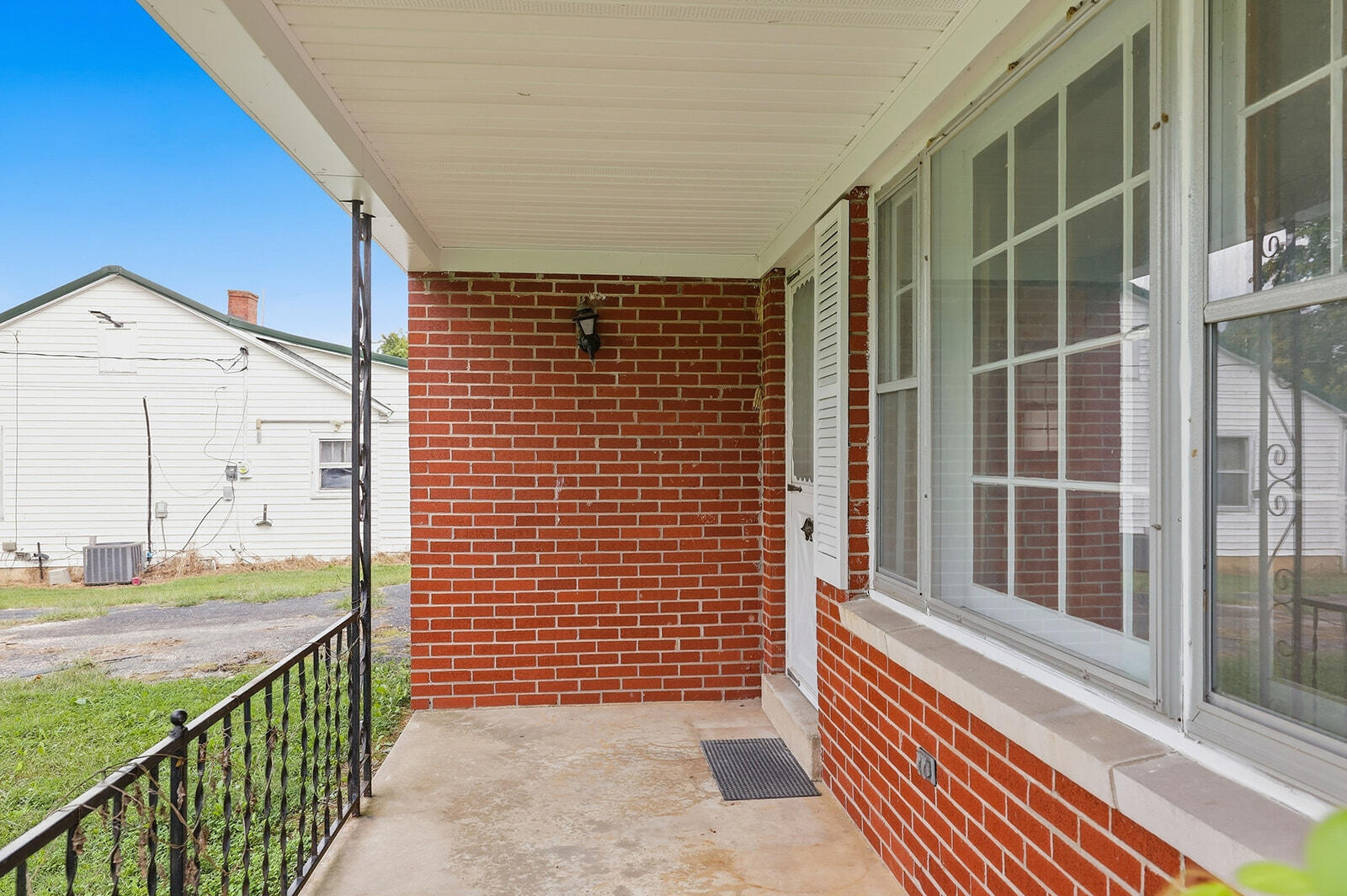 207 Lincoln Street Property Photo 46