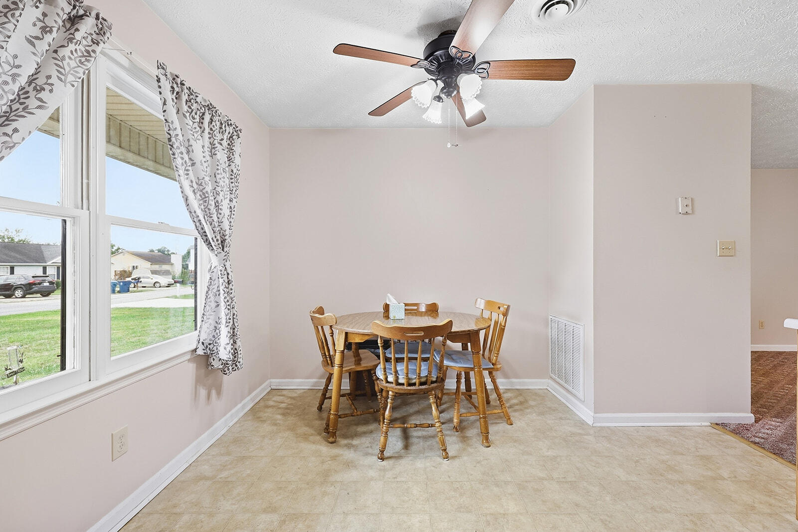 113 Roark Court Property Photo 14