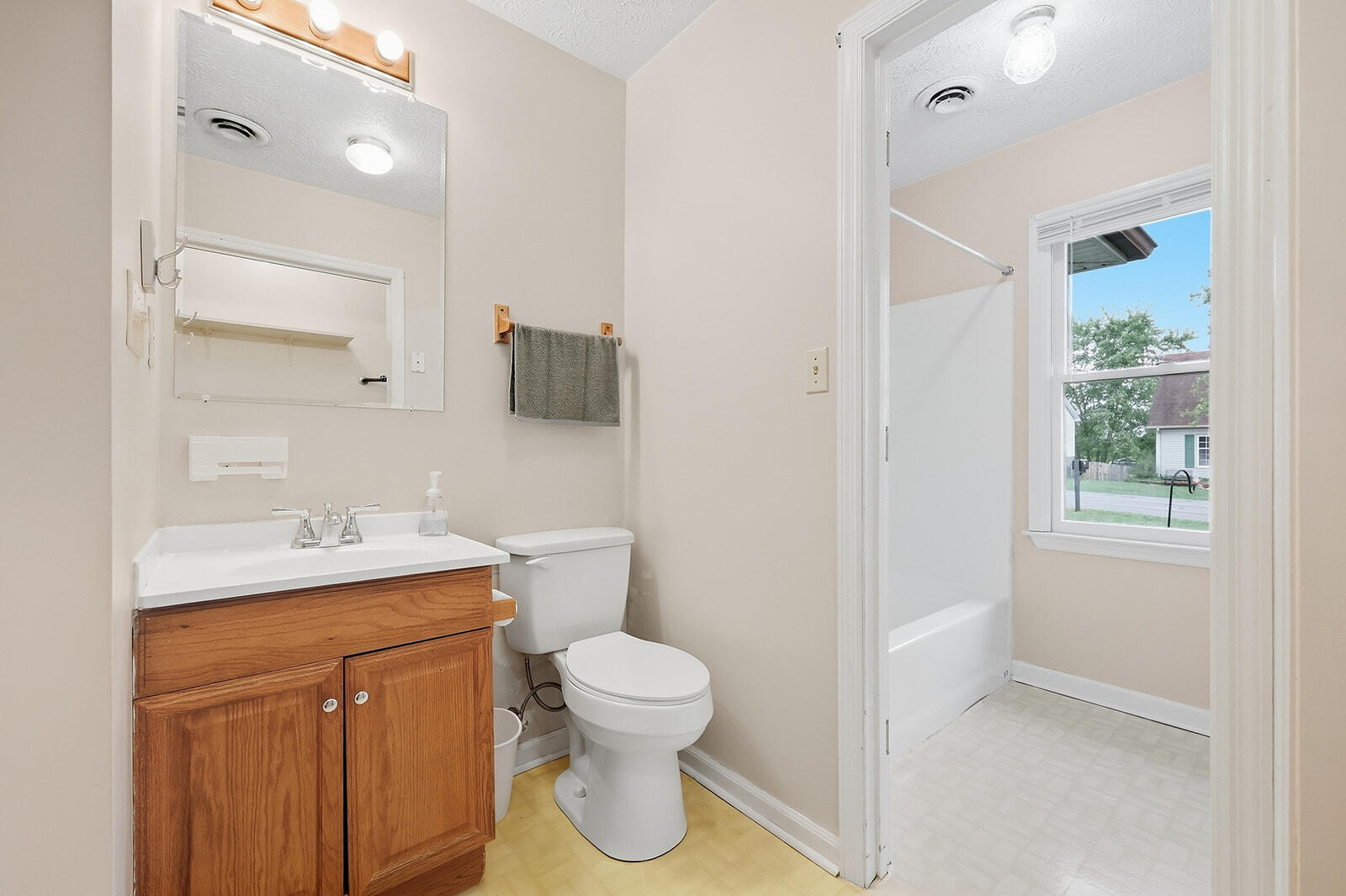 113 Roark Court Property Photo 23