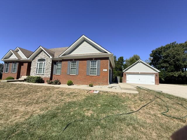 824 Stone Ridge Drive Property Photo 1