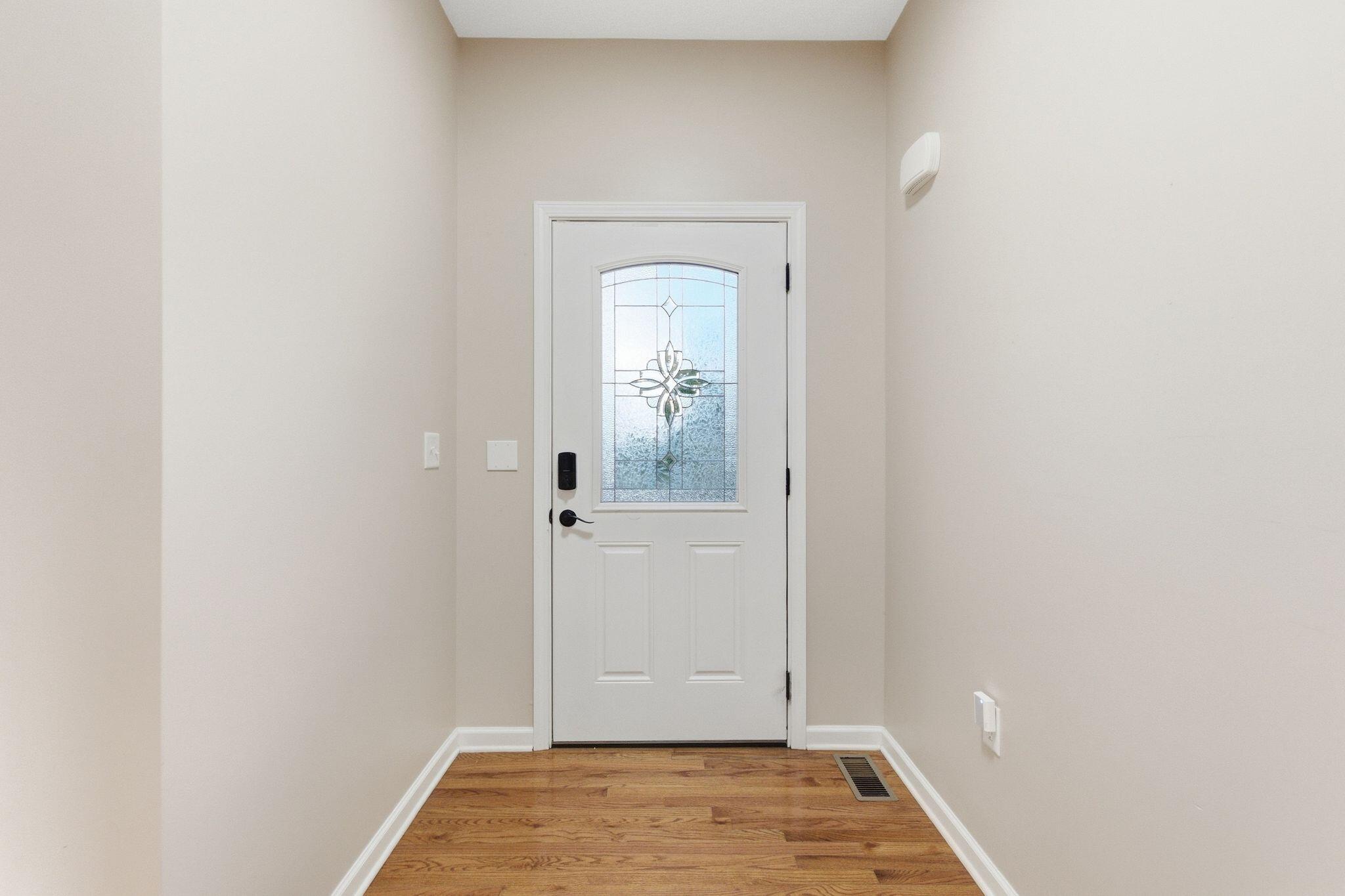 824 Stone Ridge Drive Property Photo 5