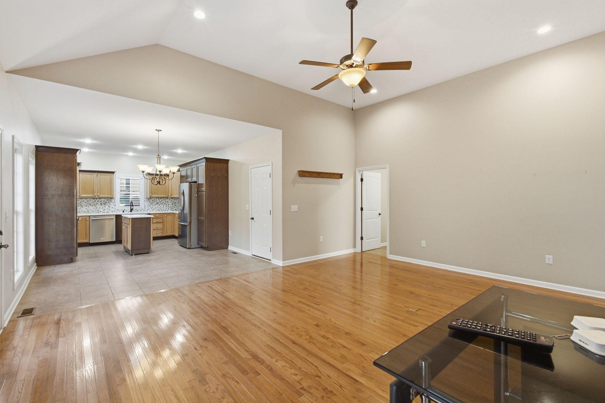 824 Stone Ridge Drive Property Photo 10