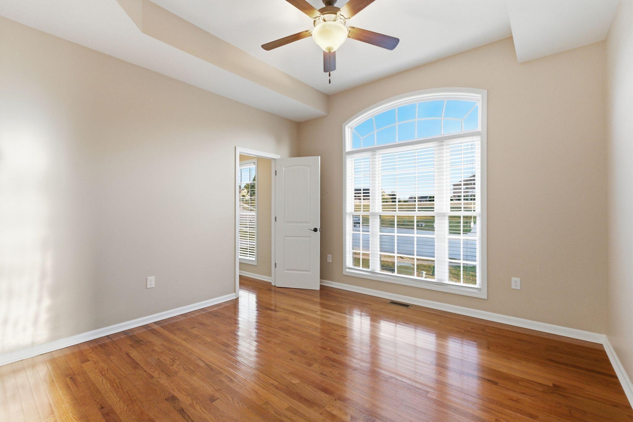 824 Stone Ridge Drive Property Photo 14