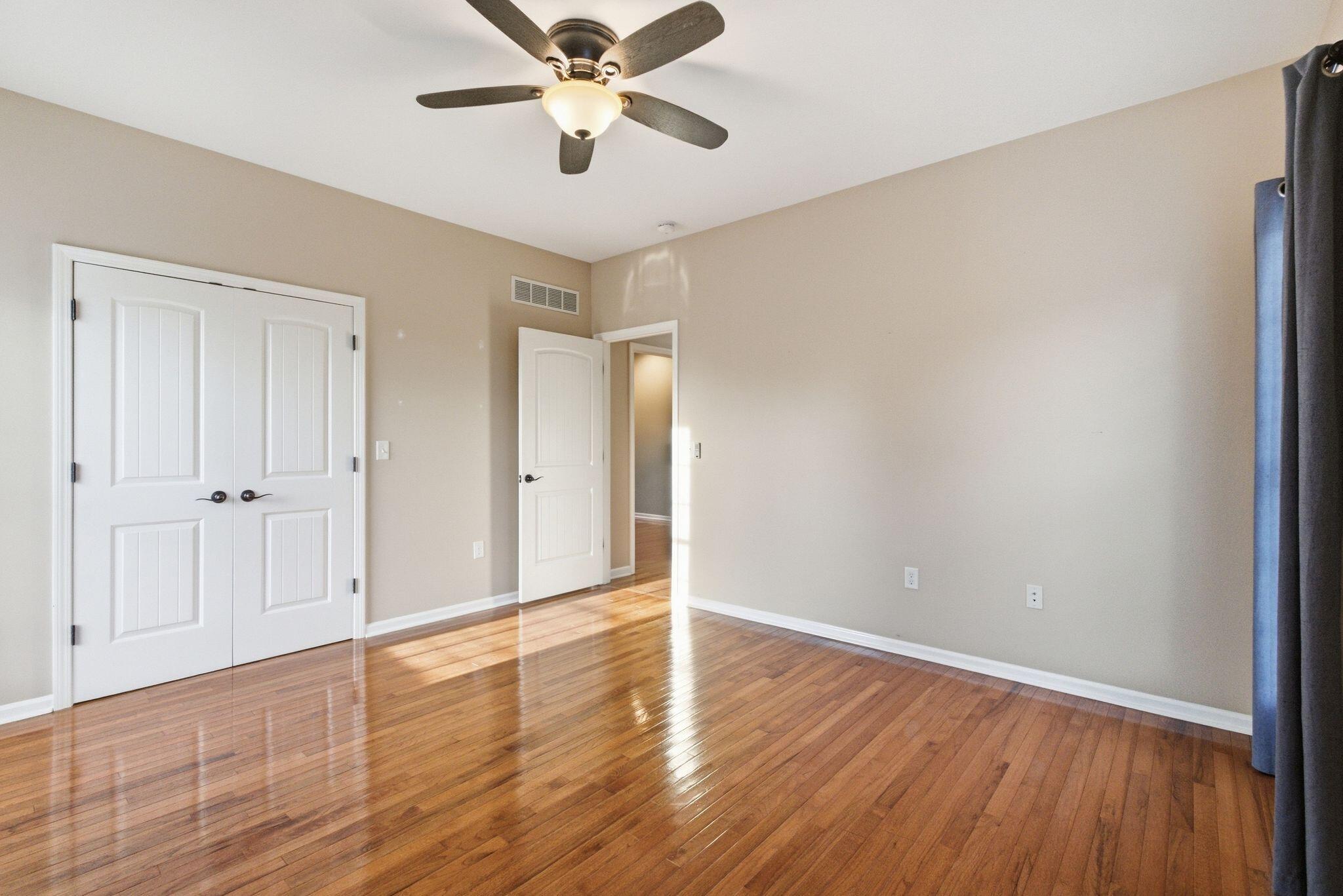 824 Stone Ridge Drive Property Photo 20