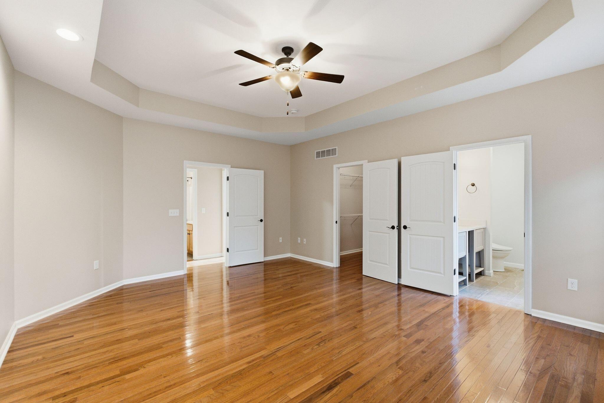 824 Stone Ridge Drive Property Photo 22