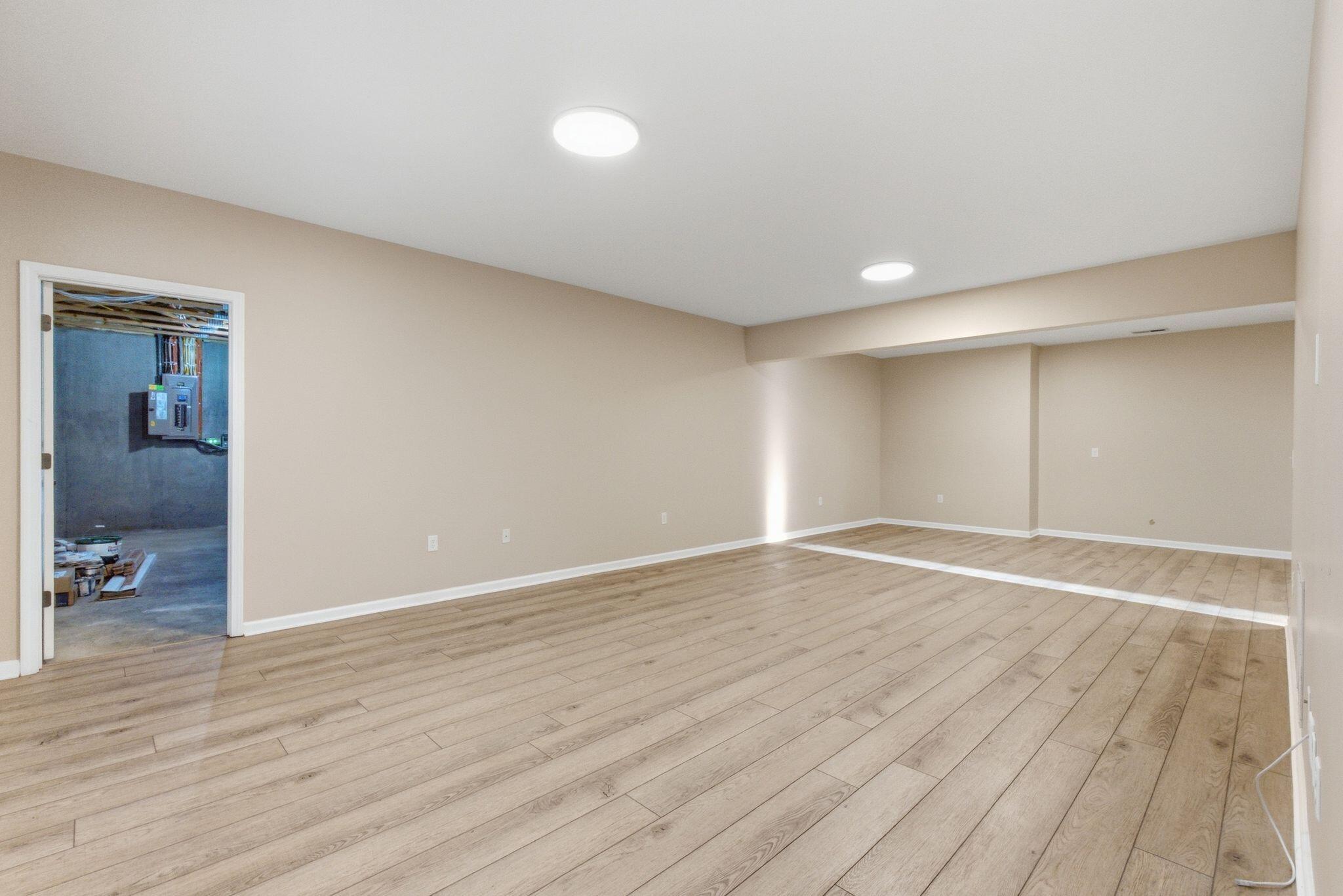 824 Stone Ridge Drive Property Photo 32
