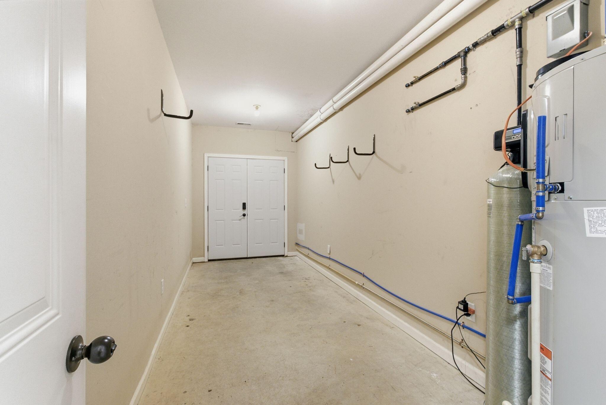 824 Stone Ridge Drive Property Photo 36