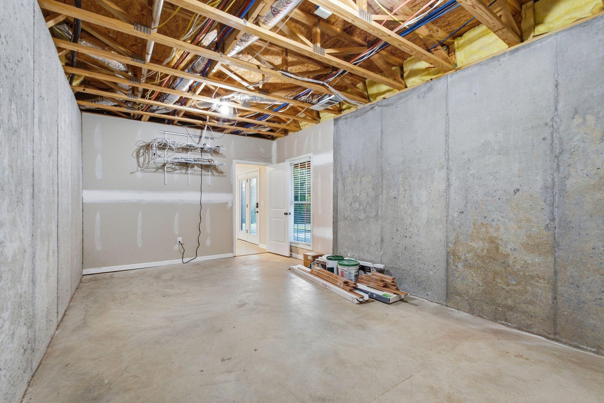 824 Stone Ridge Drive Property Photo 46
