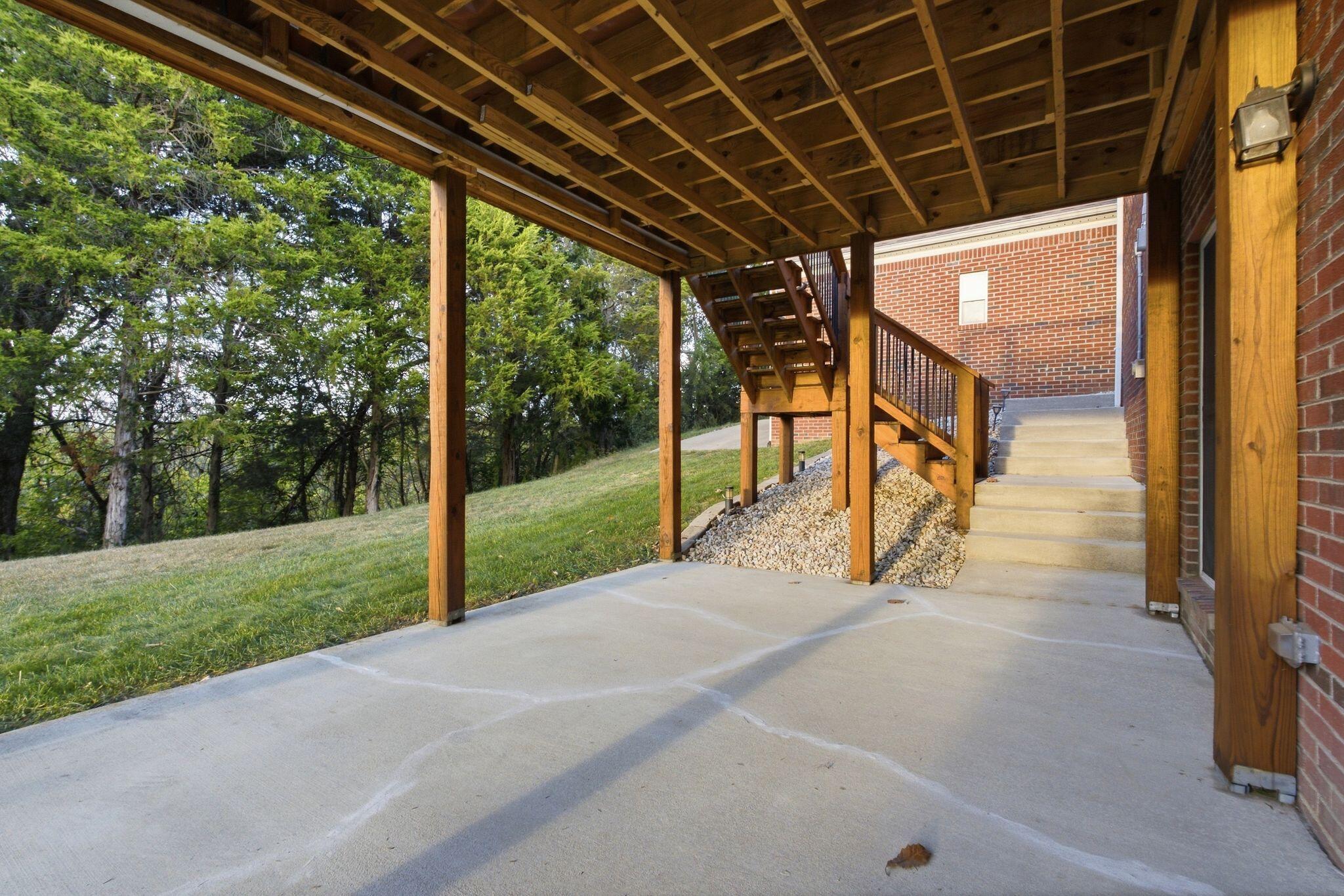 824 Stone Ridge Drive Property Photo 49