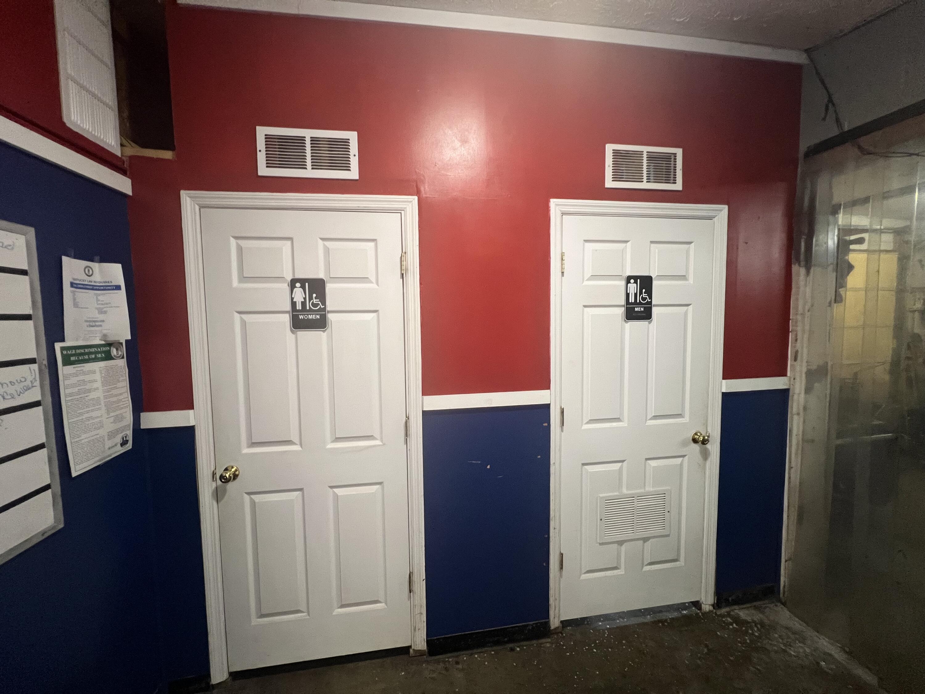 1000 Holmes Street Property Photo 29