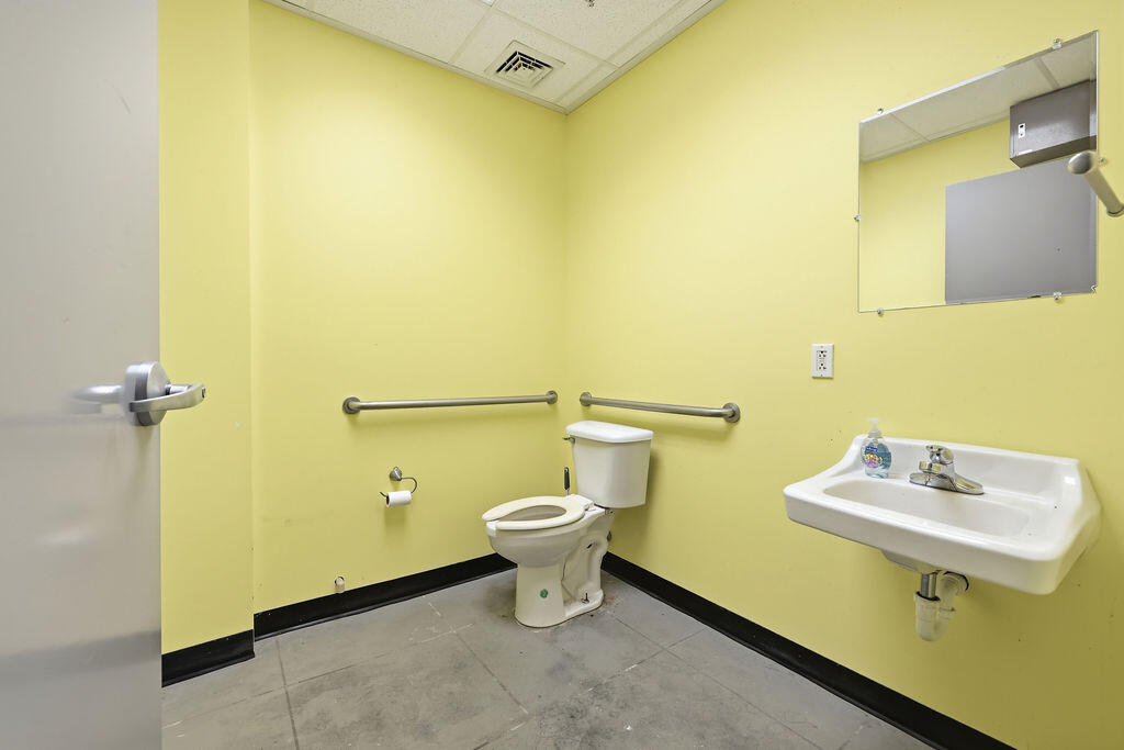 1304 Chestnut Street G Property Photo 12