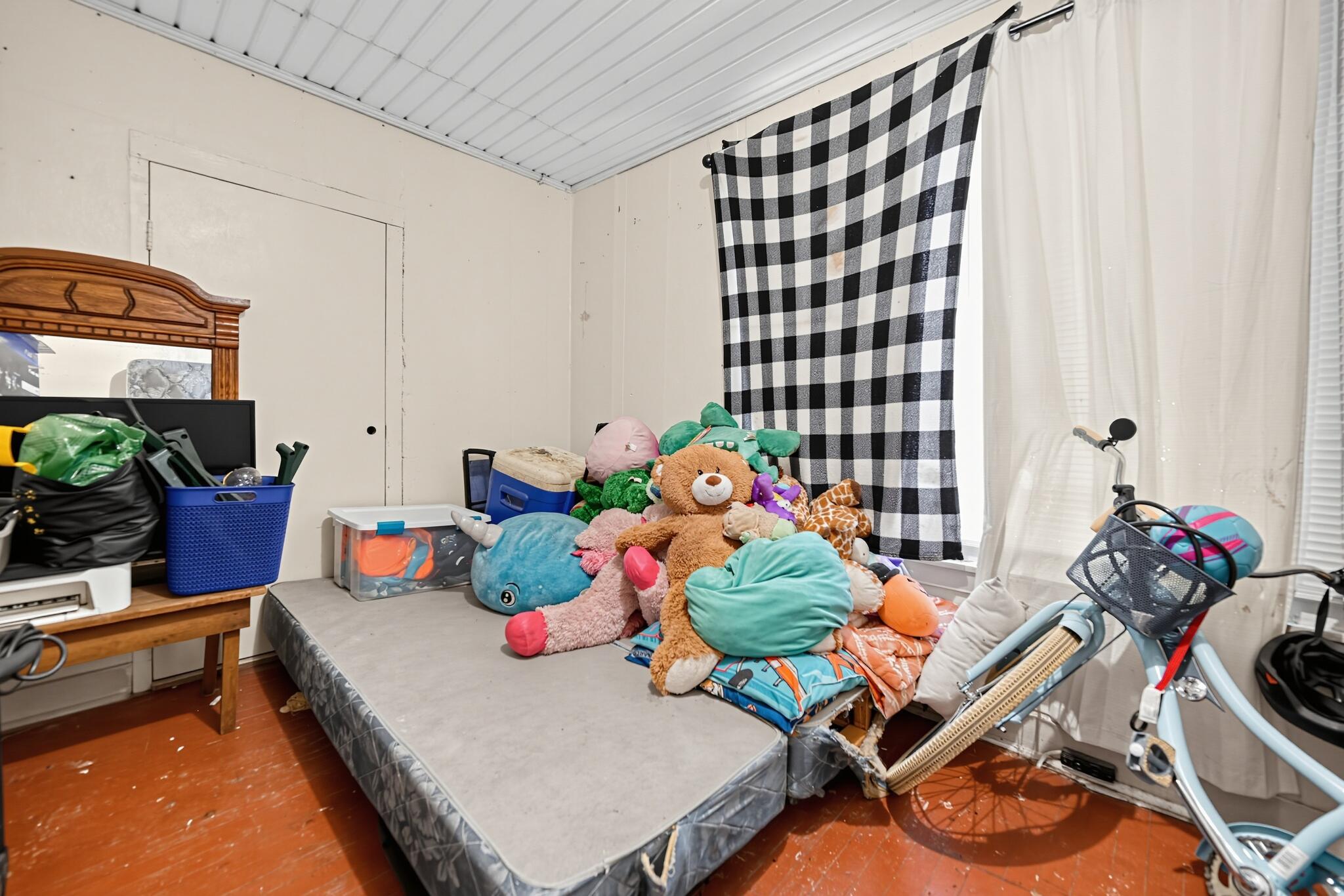 157 Cotter Avenue Property Photo 14