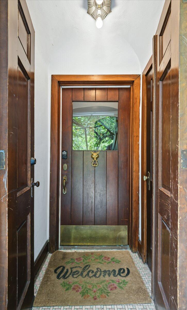 8 Rockland Court Property Photo 9